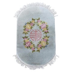 Tapis chinois fait à la main des années 1970 avec symbales de Fortune et motifs floraux