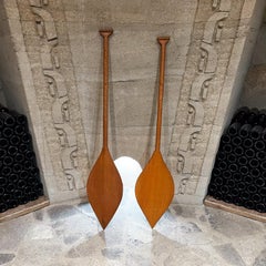 1970er Handgefertigte dekorative Holzpaddel Südamerikanischer Amazonas