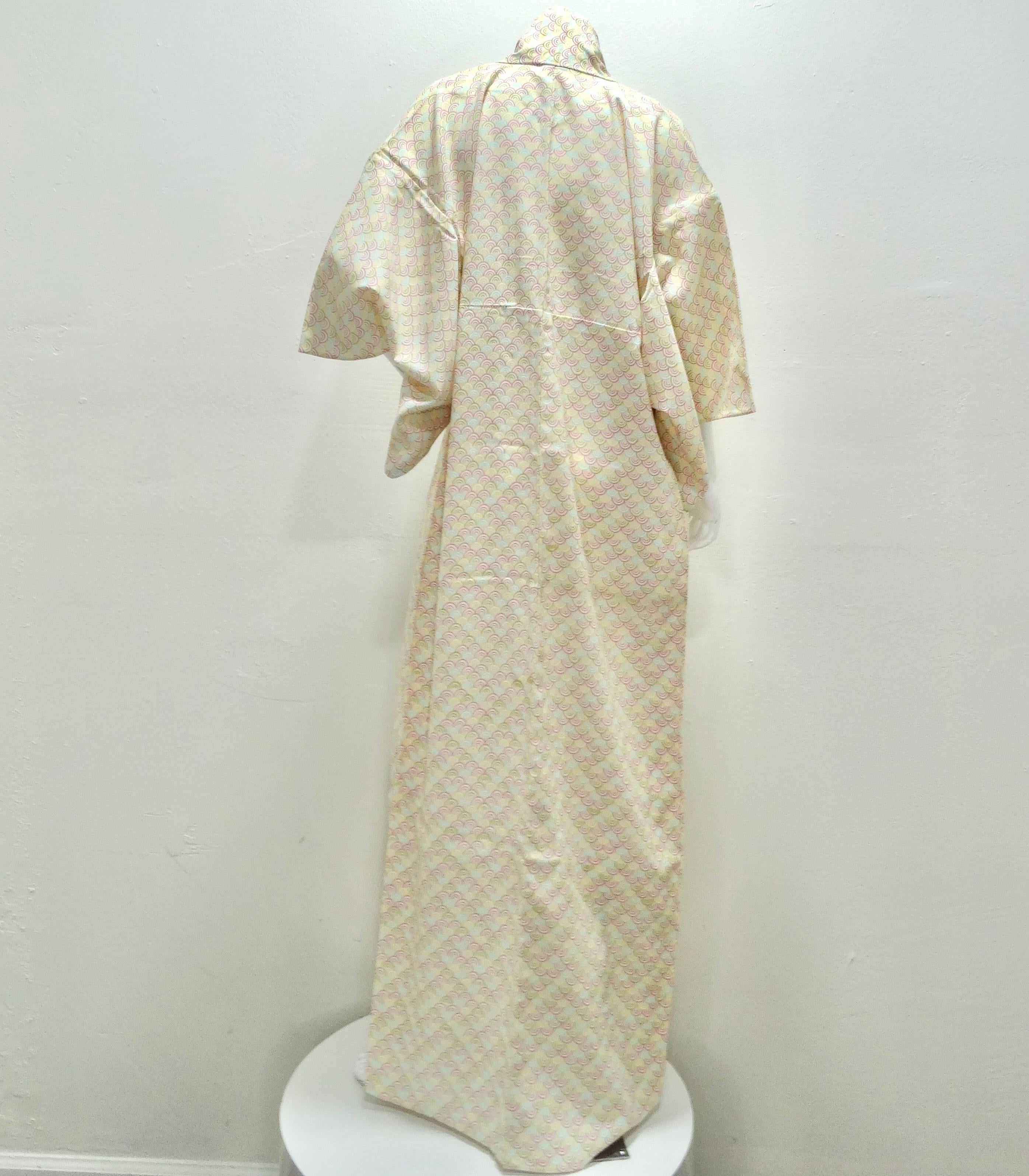 1970er Handgefertigter Japanischer Elfenbeinfarbener Langer Kimono im Angebot 2