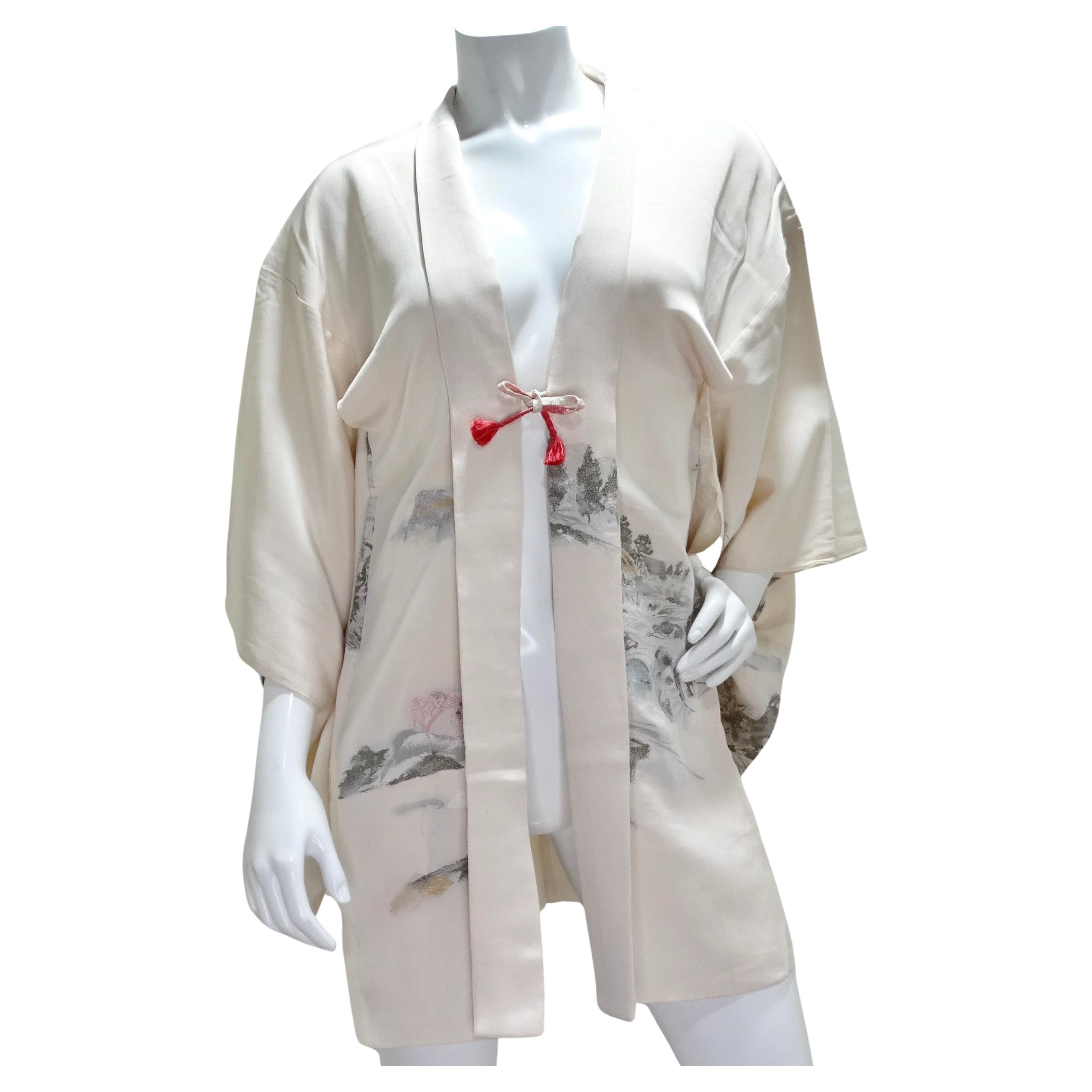 1970er Jahre Handgefertigter Japanischer Elfenbein Seiden Kimono im Angebot