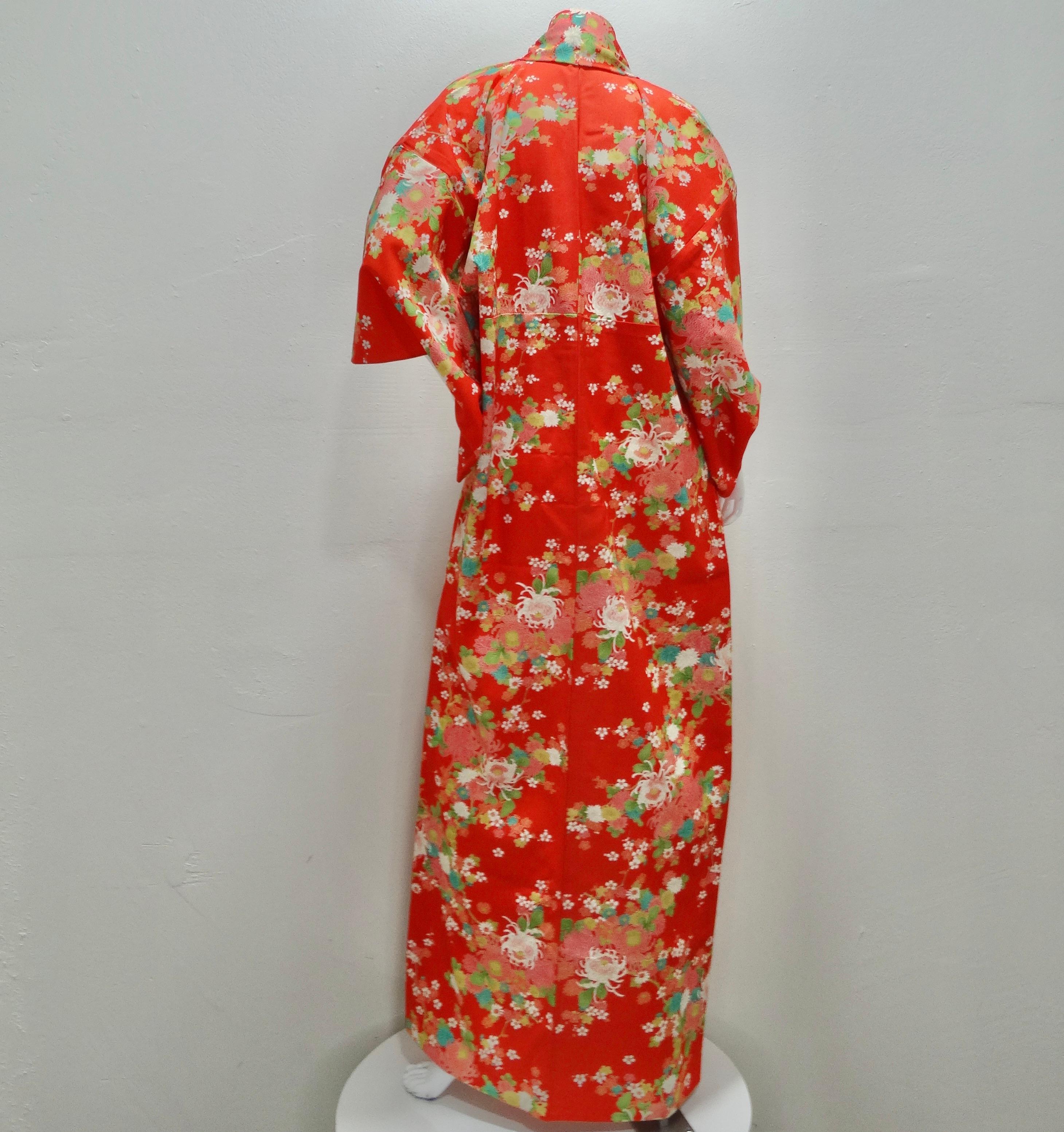 1970s Handmade Japanese Red Floral Long Kimono For Sale 1