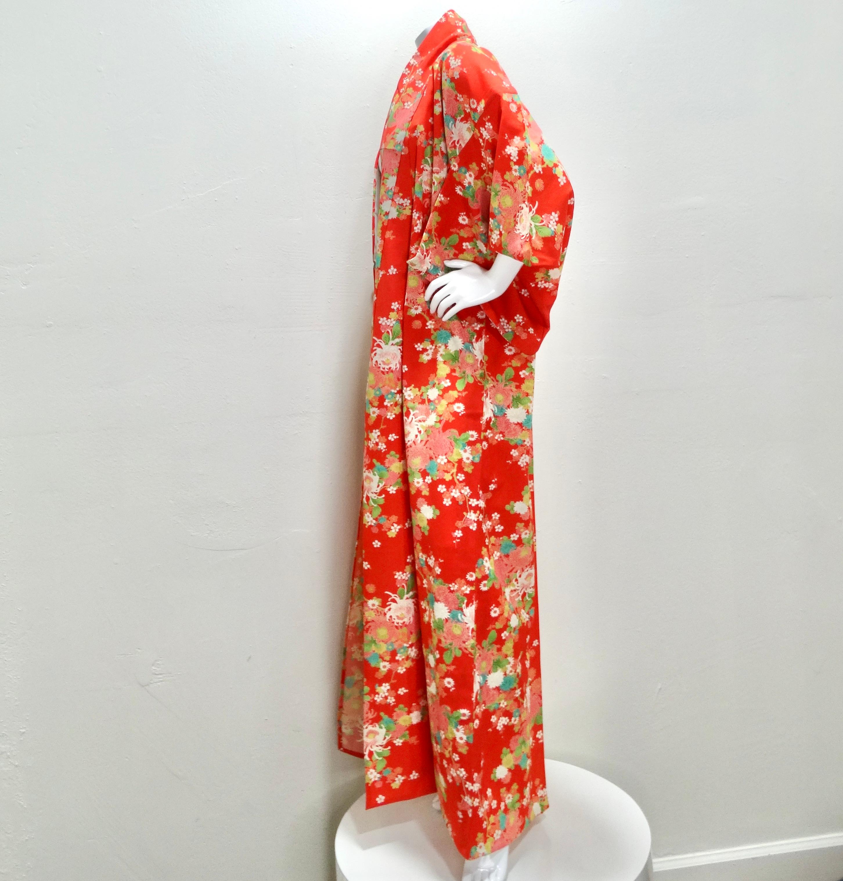 1970s Handmade Japanese Red Floral Long Kimono For Sale 3