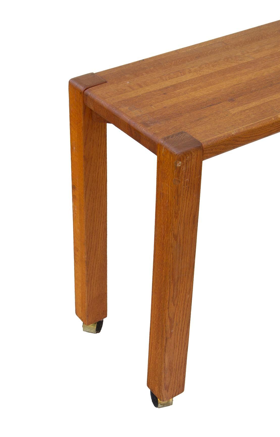 Fin du 20e siècle 1970 Handmade Solid Oak Console Table 2 en vente