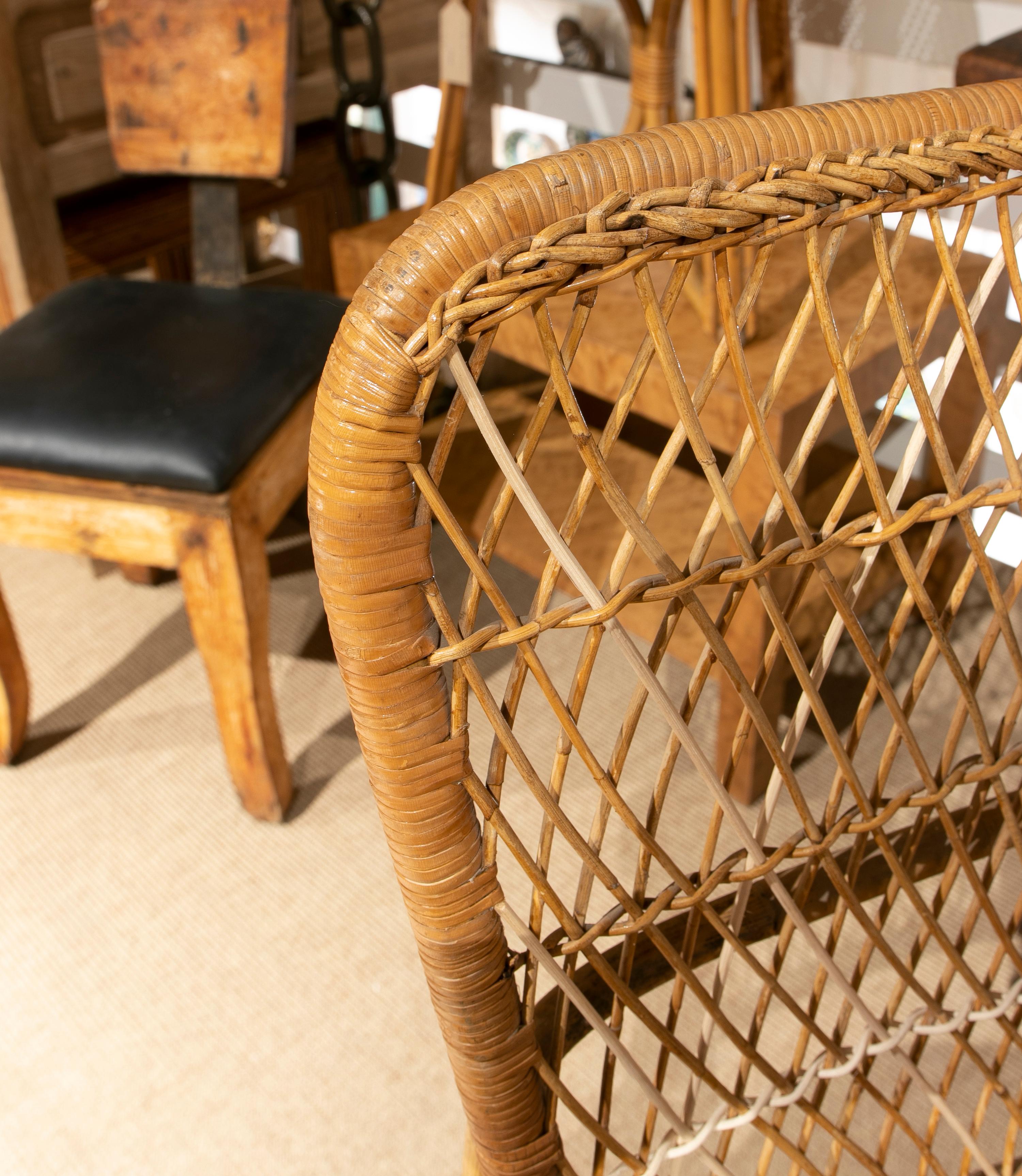 1970s Handmade Spanish Wicker Chair  For Sale 5