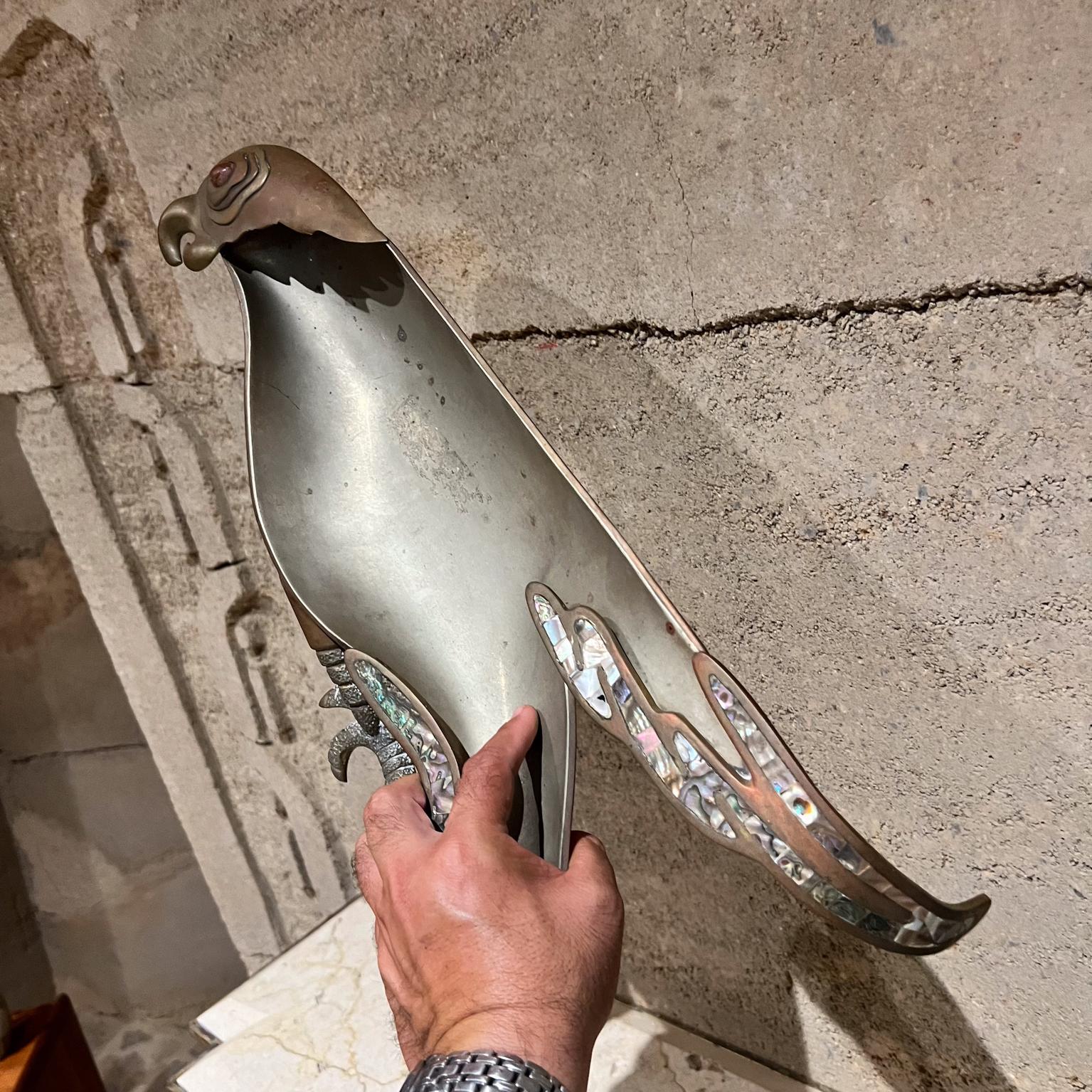 Piatto a forma di pappagallo in metallo A. Stone, stile Los Castillo Messico, anni '70, lavorato a mano in vendita 7