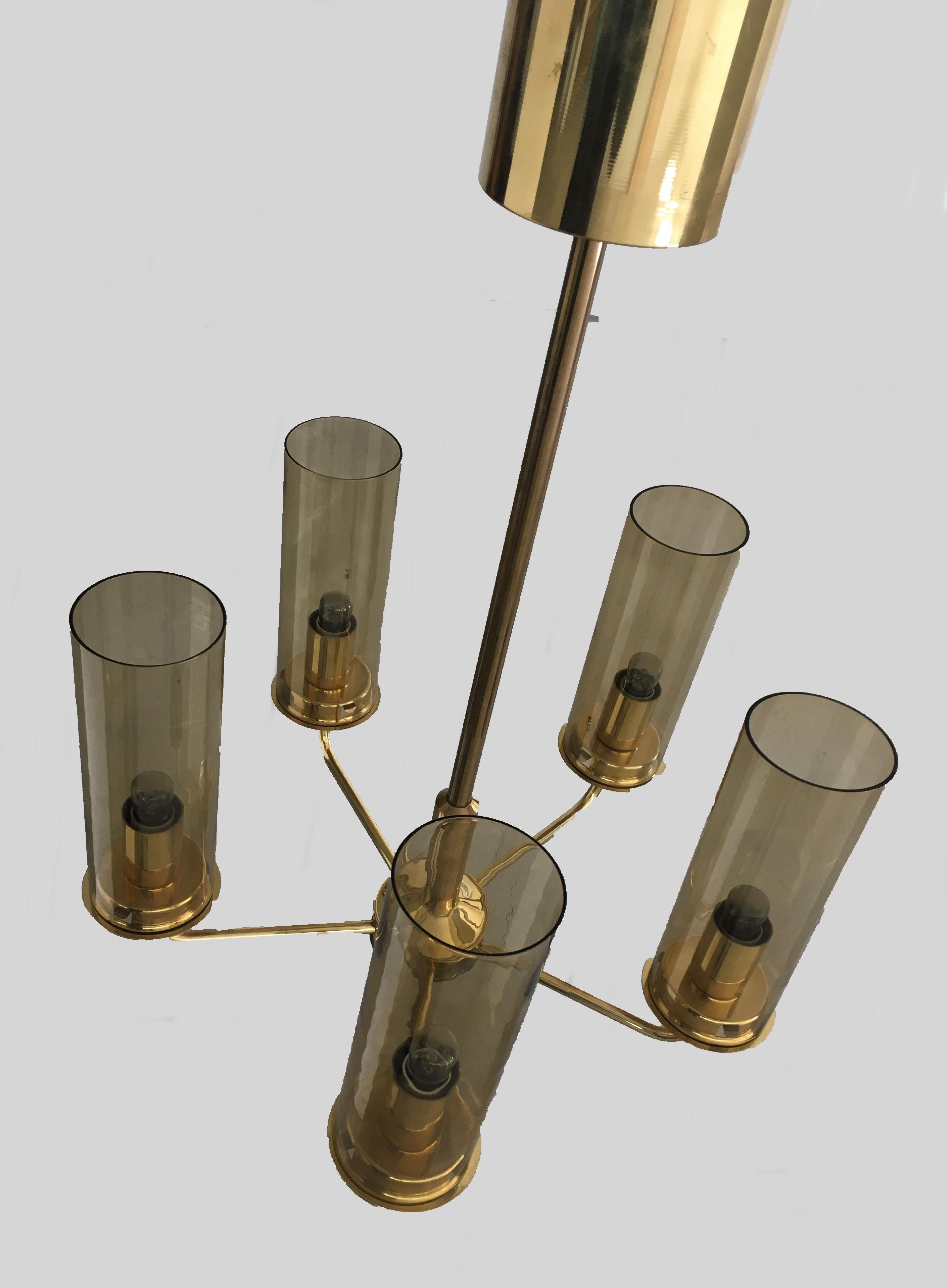 1970s Hans-Agne Jakobsson Swedish Brass Chandelier in Brass by AB Markaryd In Good Condition For Sale In Knebel, DK