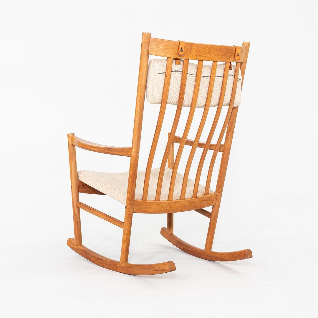 Sedia a dondolo anni '70 Hans Wegner per Tarm Stole of Denmark in teak in vendita 3