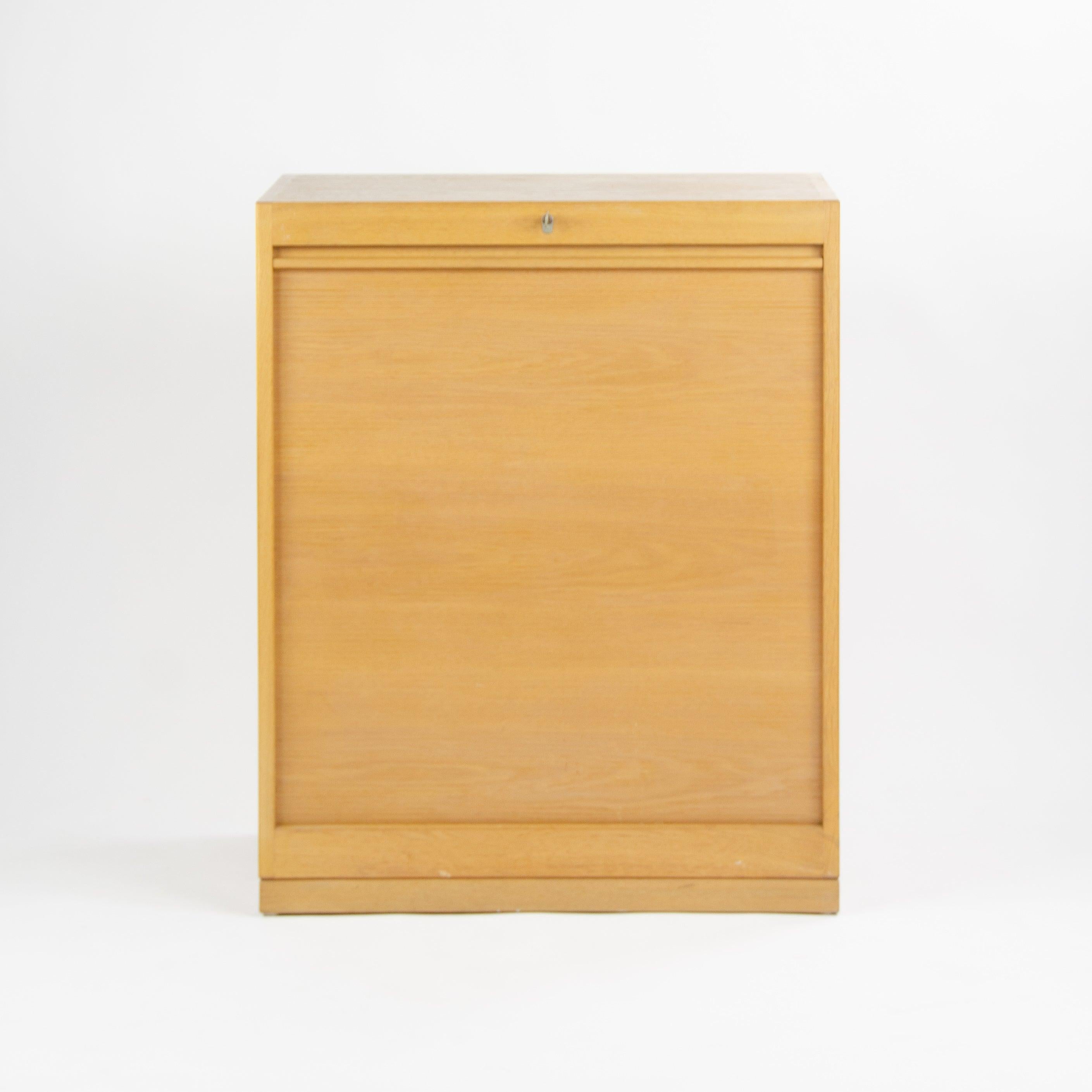 1970s Hans Wegner Johannes Hansen Denmark Tambour Oak Cabinet Storage System en vente 1