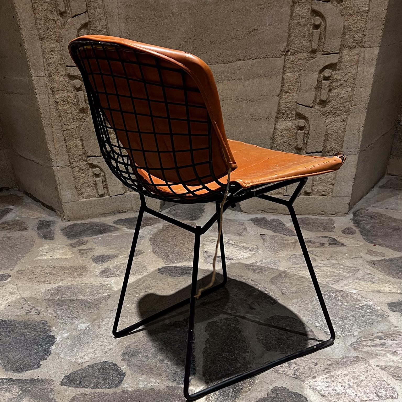 Mid-Century Modern  1970s Harry Bertoia for Knoll Black Wire Side Chair For Sale