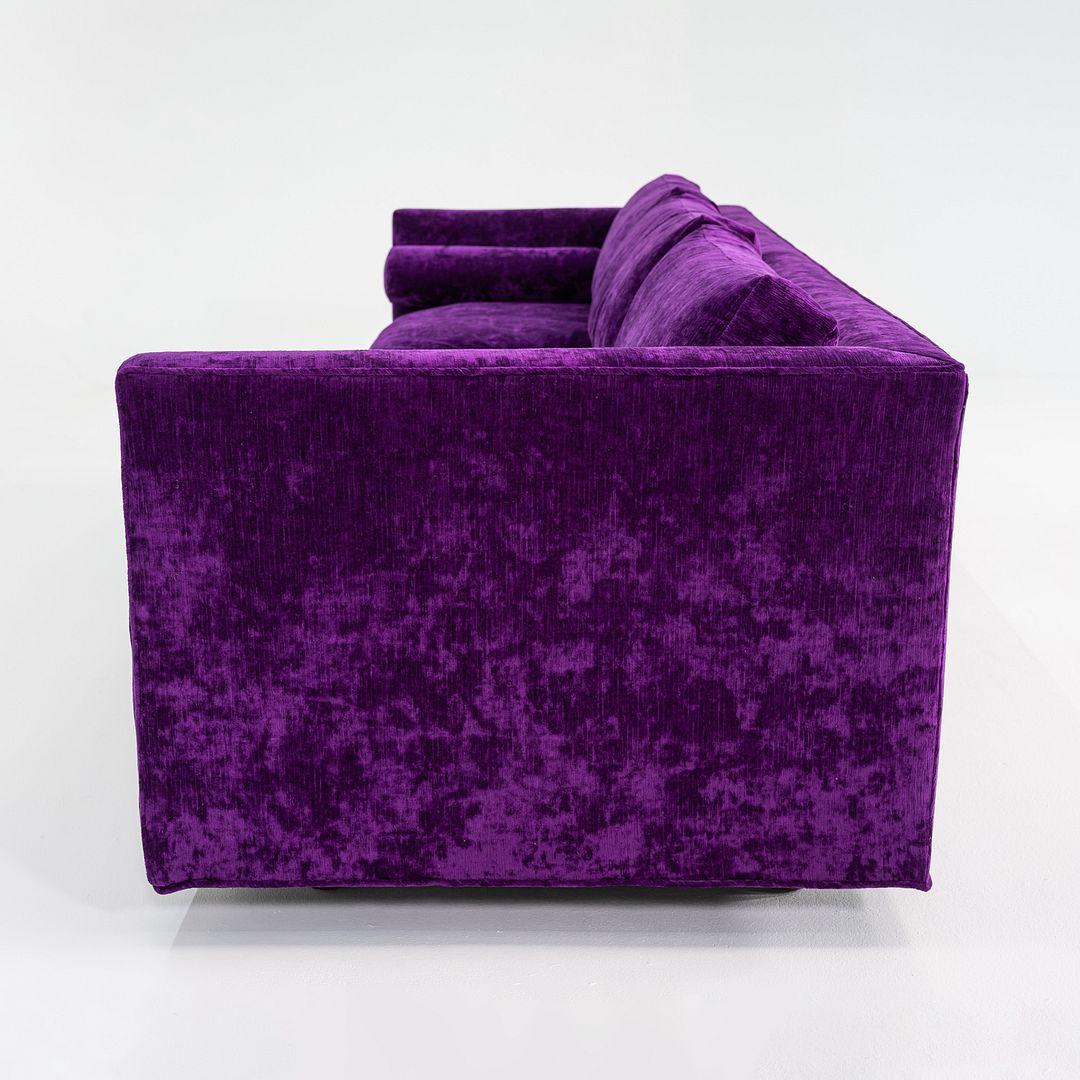 1970 Harvey Probber Attributed Canapé Tuxedo en velours violet, 2x disponible en vente 2