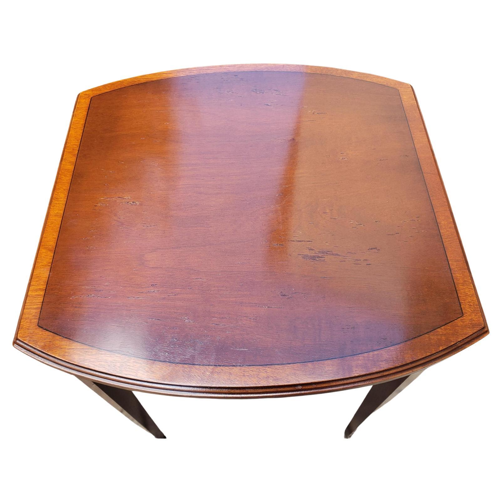 Veneer 1970s Hekman Mid-Century Modern Oval Nesting Tables, Set of 3