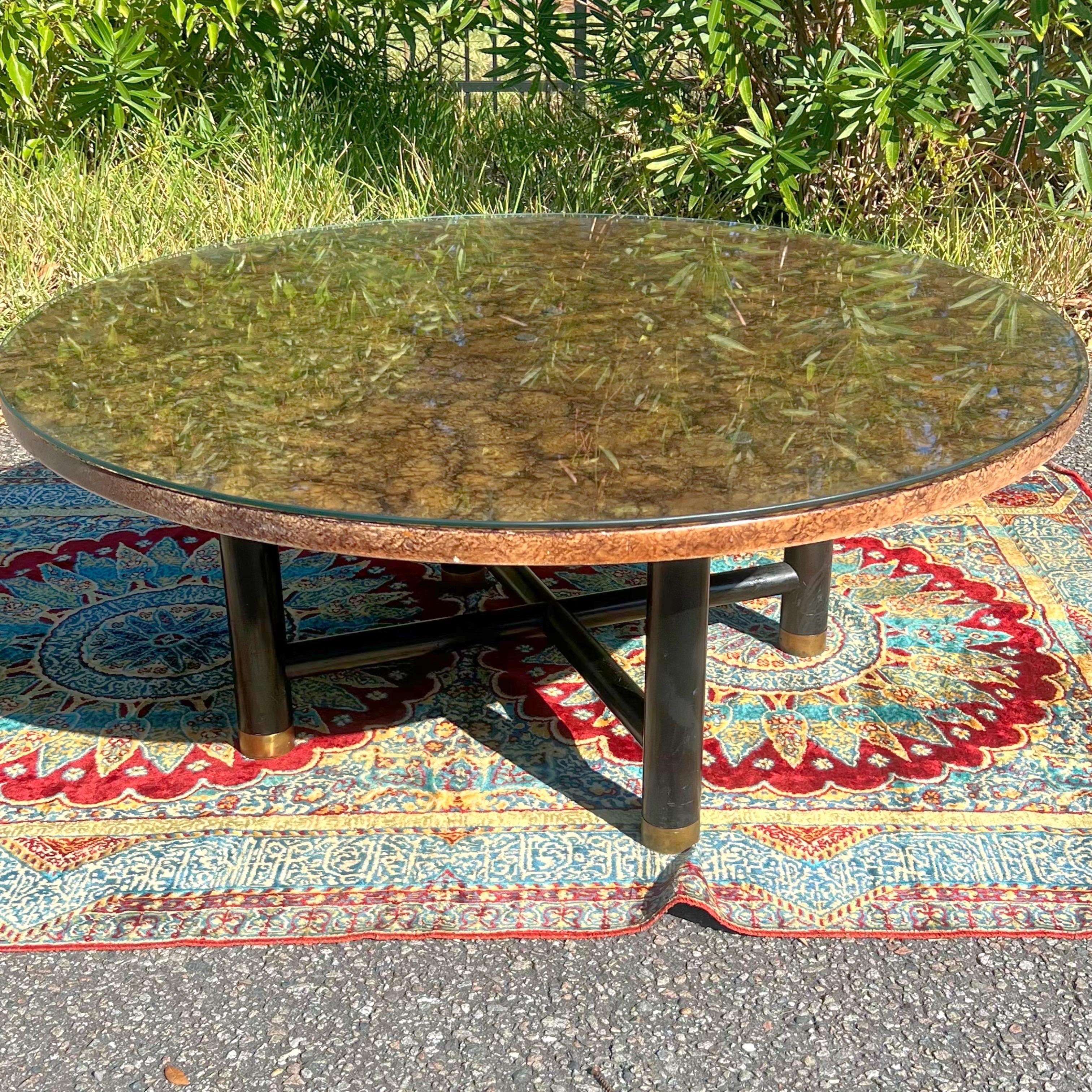 1970’s Henredon Faux Tortoise Shell Round Coffee Table For Sale 5