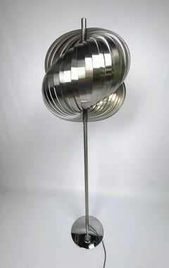 1970's Henri Mathieu Lámpara de pie de aluminio cromado plateado Space Age