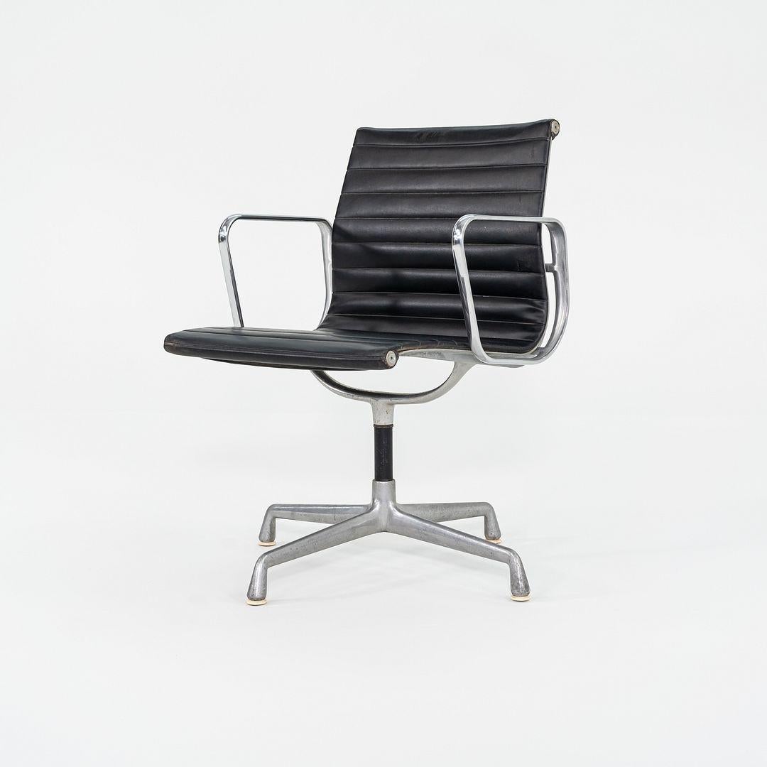 1970s Herman Miller Aluminum Management Side Chairs in Black Naugahyde For Sale 3