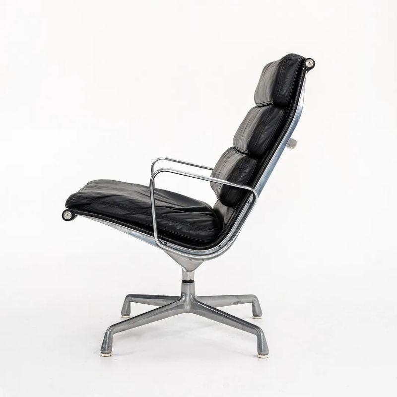 1970s Herman Miller Eames Aluminum Group Pad Lounge Chair in Leather Model EA216 In Good Condition In Philadelphia, PA