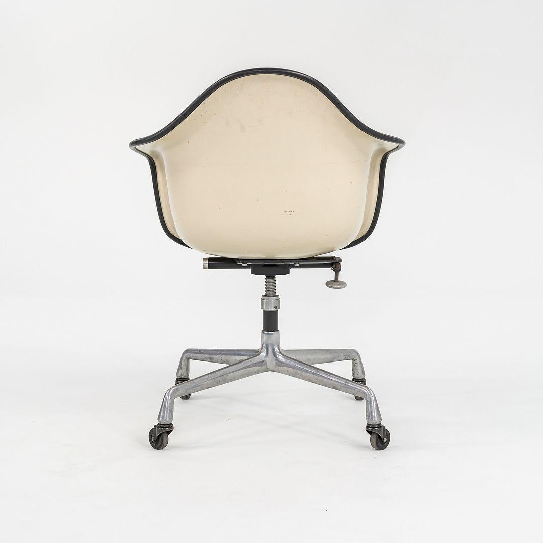 1970s Herman Miller Eames EC434 Upholstered Arm Shell Chair w/ Fiberglass Shell For Sale 1