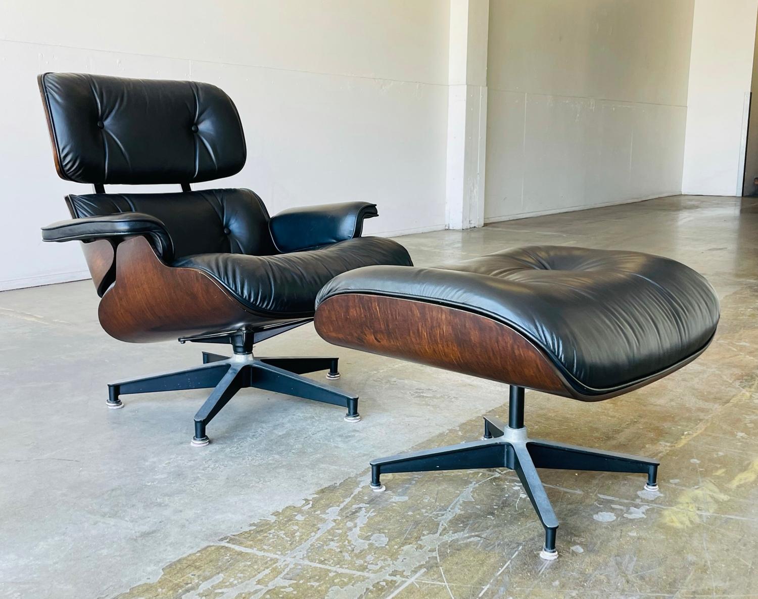1970s Herman Miller Eames Lounge Chair and Ottoman In Good Condition In Los Angeles, CA