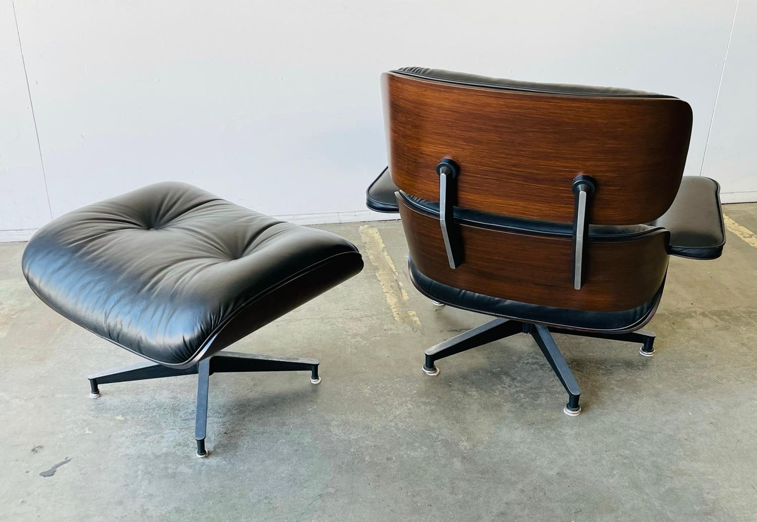 Late 20th Century 1970s Herman Miller Eames Lounge Chair and Ottoman