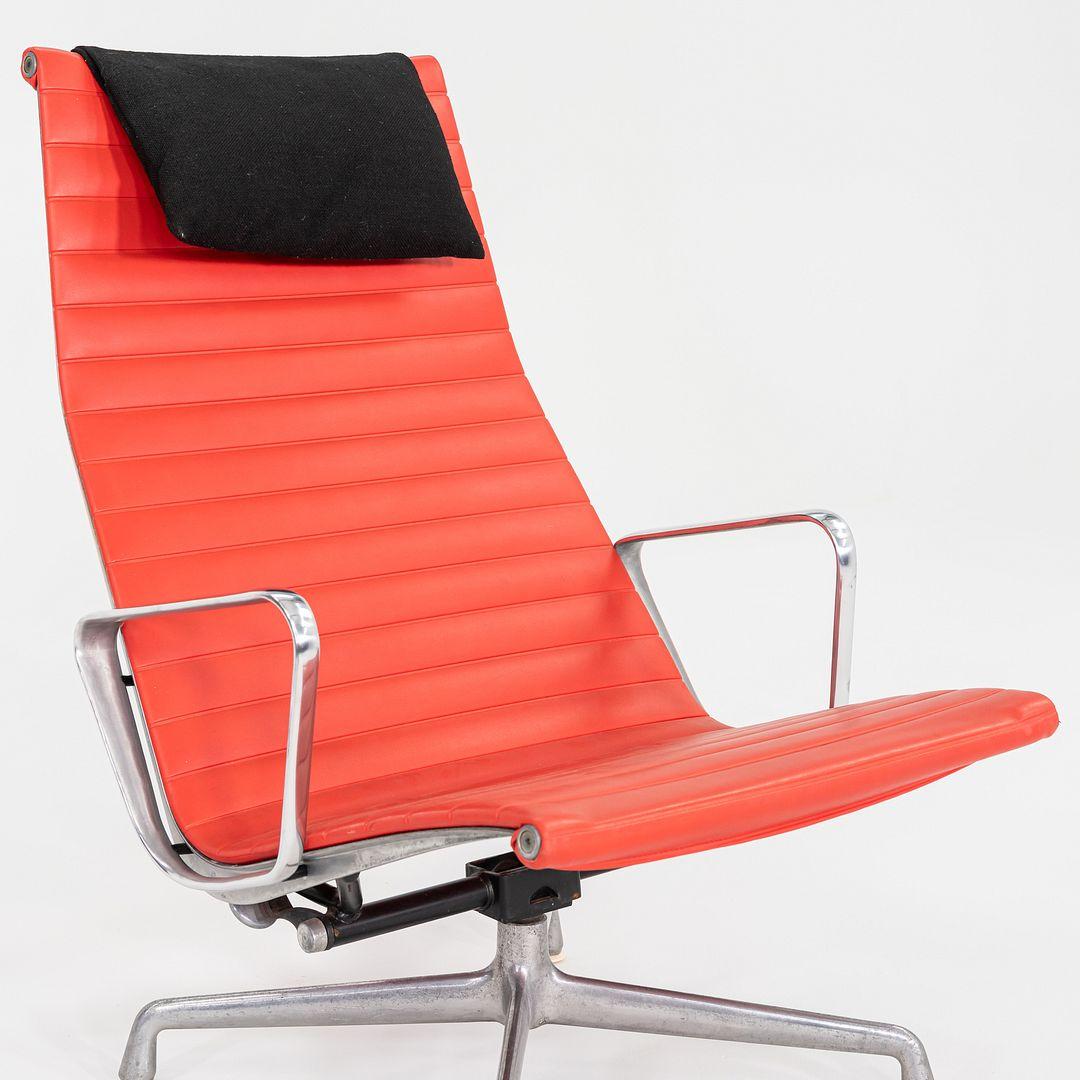 1970s Herman Miller Eames Lounge Chair in Red Naugahyde with Black Fabric Pillow For Sale 1