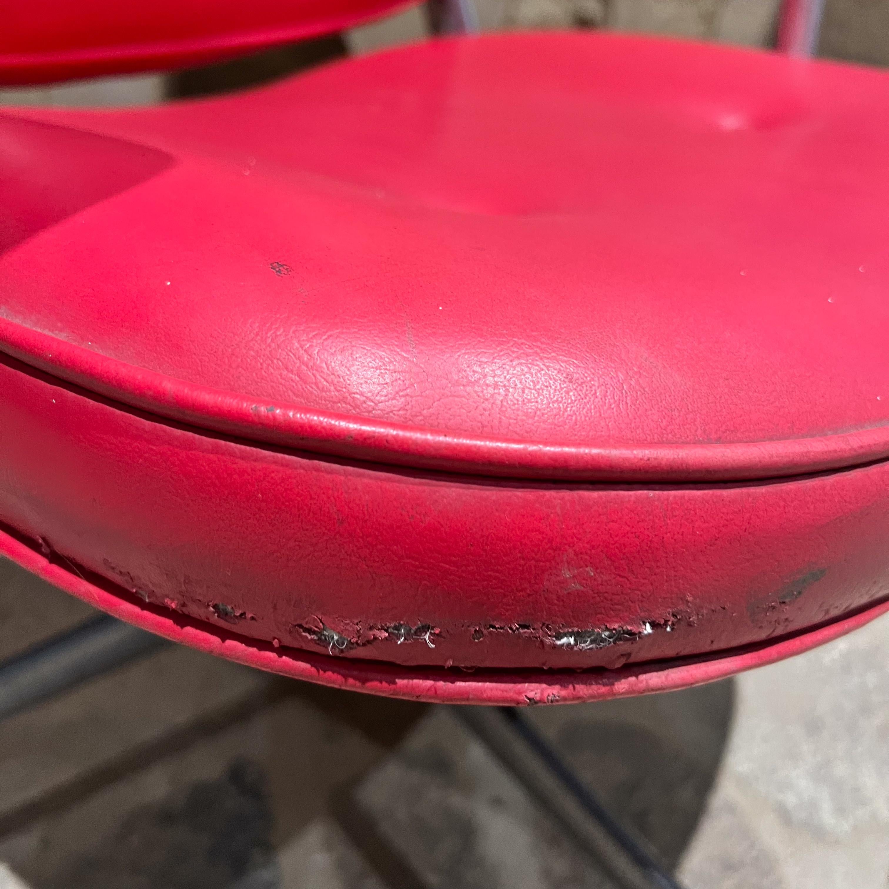 1970s Herman Miller Eames Red Time Life Executive Office Chair
Label present
Preowned original vintage unrestored. Rust and patina, rips on fabric. Missing two buttons.
34.75 h x 26.25 w x 27 d x seat 17.5 arm 25
Review images listed
Delivery to LA