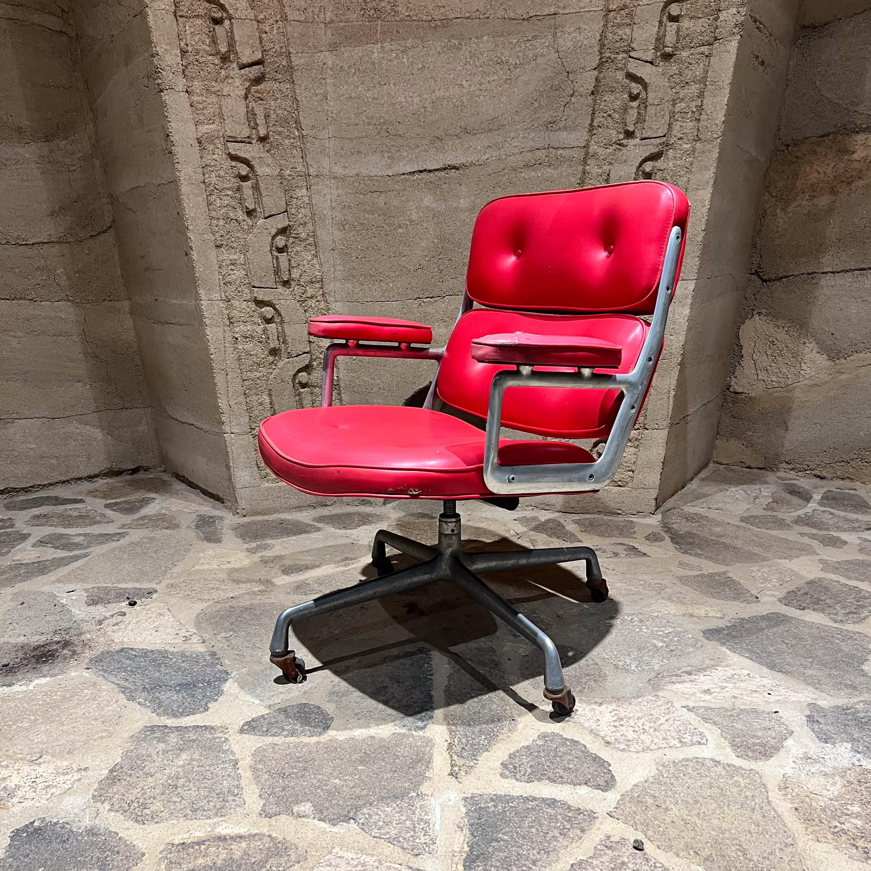 1970s Herman Miller Eames Red Time Life Executive Office Chair 2