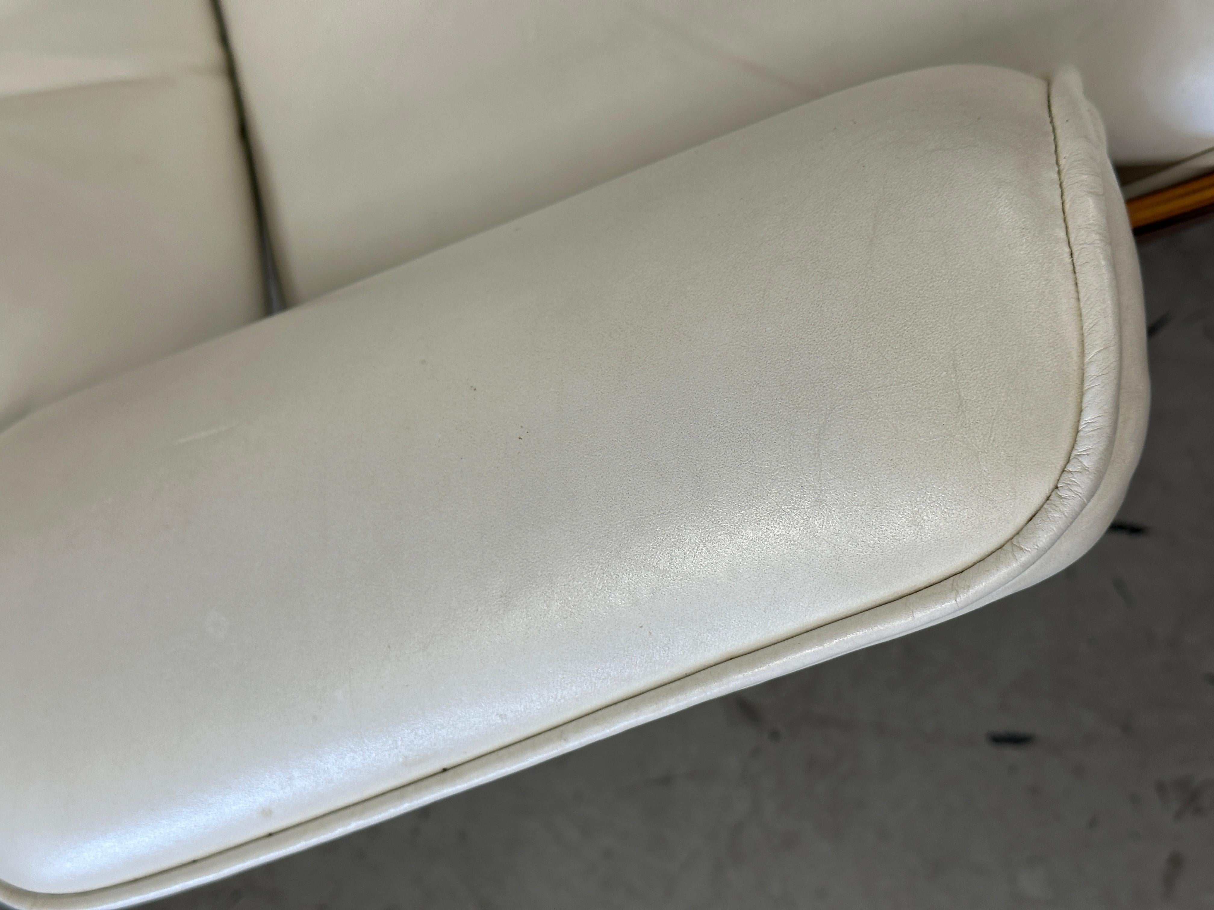 1970's Herman Miller Eames Rosewood & White Leather Lounge Chair & Ottoman For Sale 6