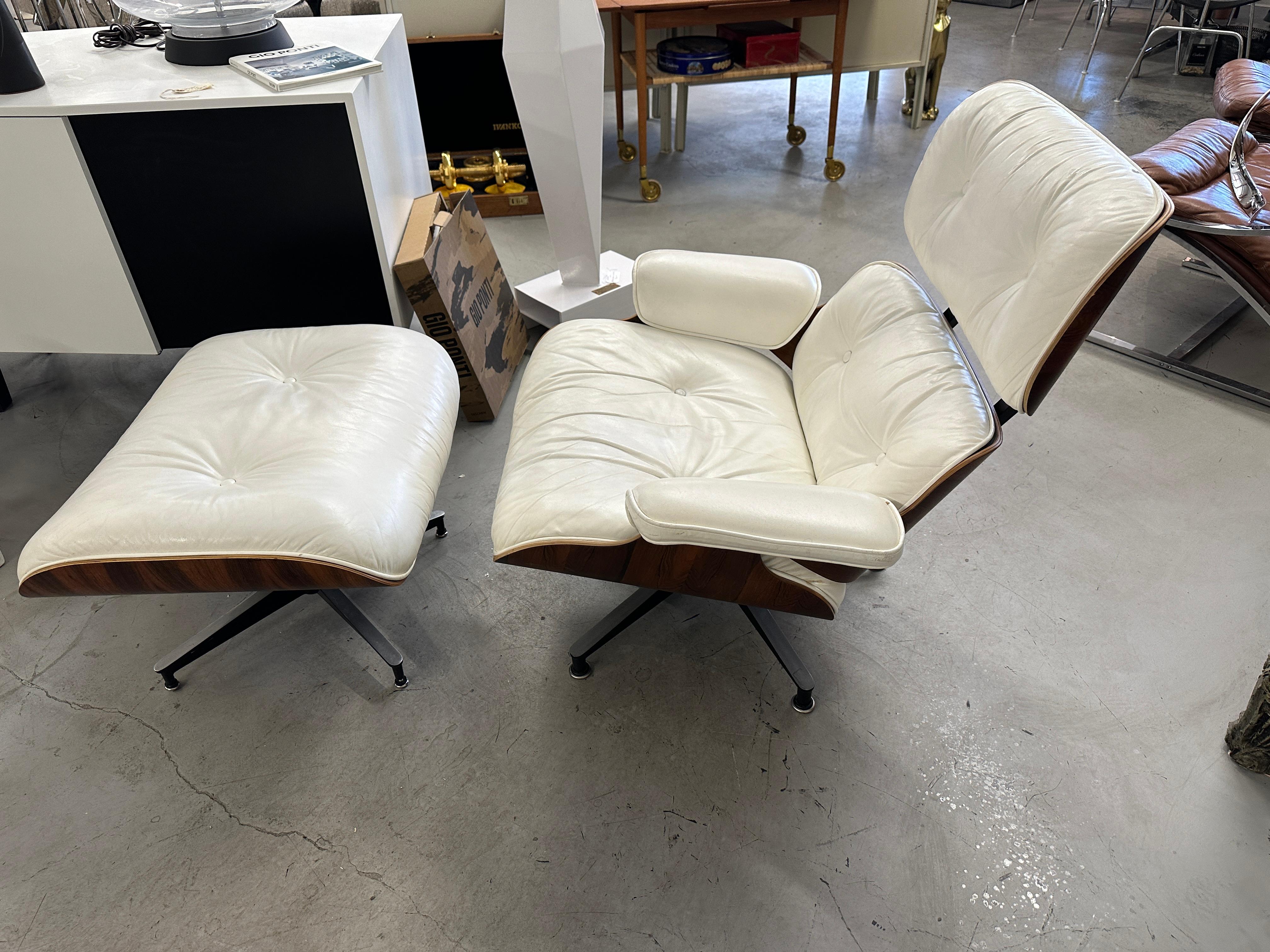 Late 20th Century 1970's Herman Miller Eames Rosewood & White Leather Lounge Chair & Ottoman For Sale
