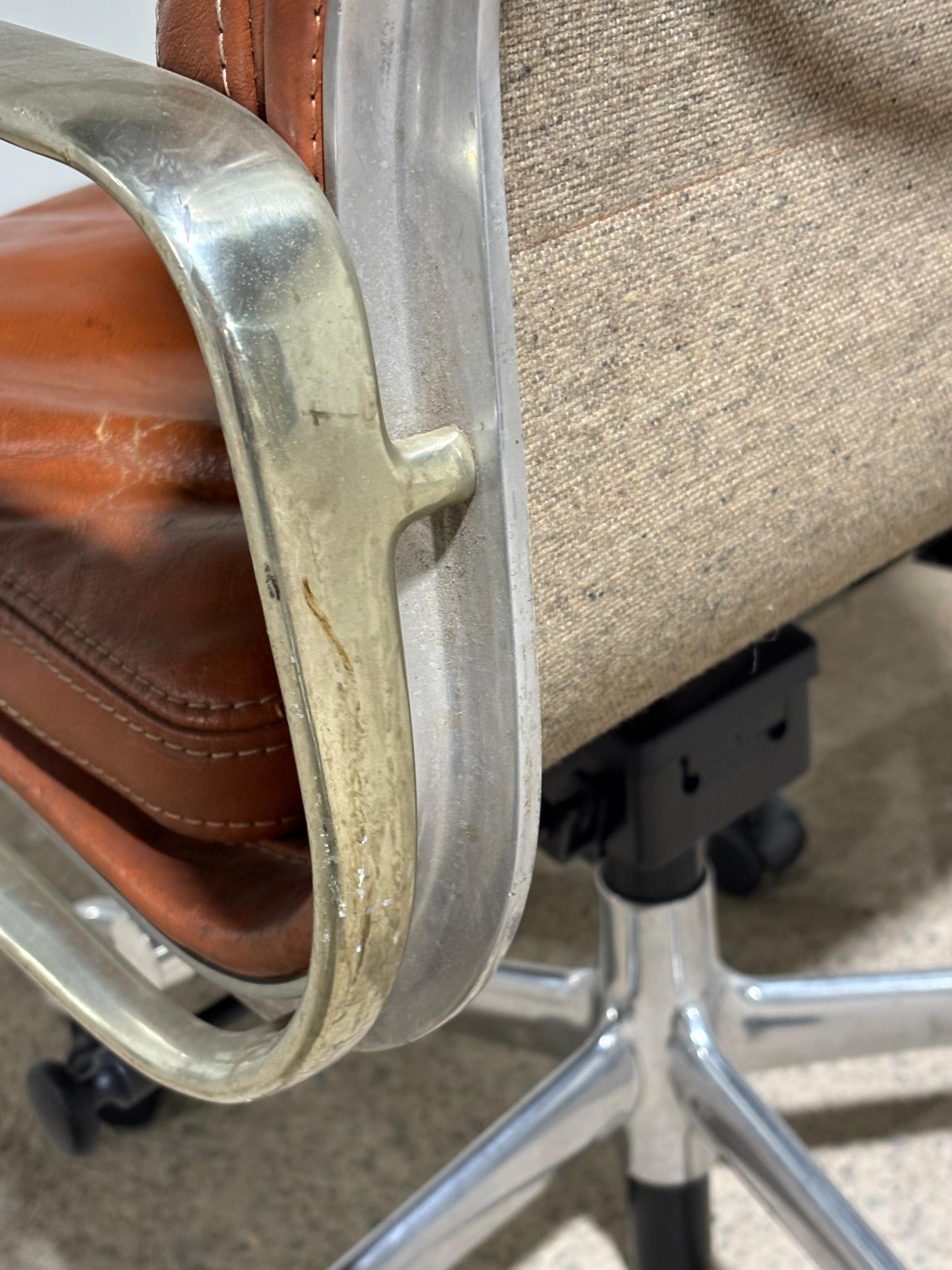1970s Herman Miller Eames Soft Pad Chair For Sale 5