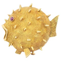 1970's Hermes 18k Yellow Gold Blow Fish Brooch