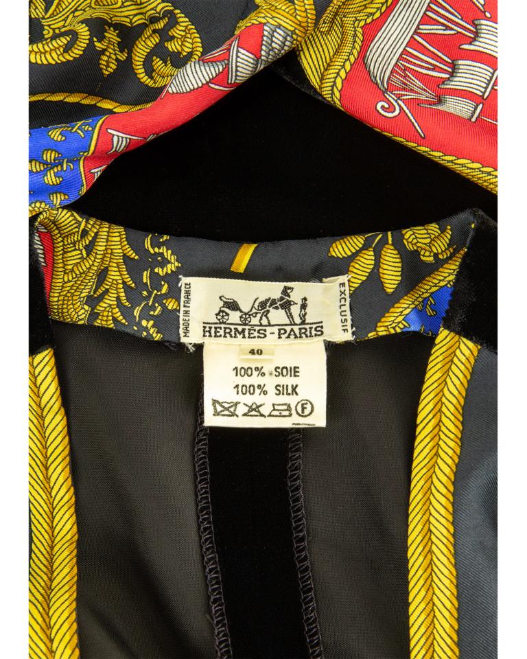 1970s Hermes Silk and Velvet Jacket In Good Condition For Sale In London, GB