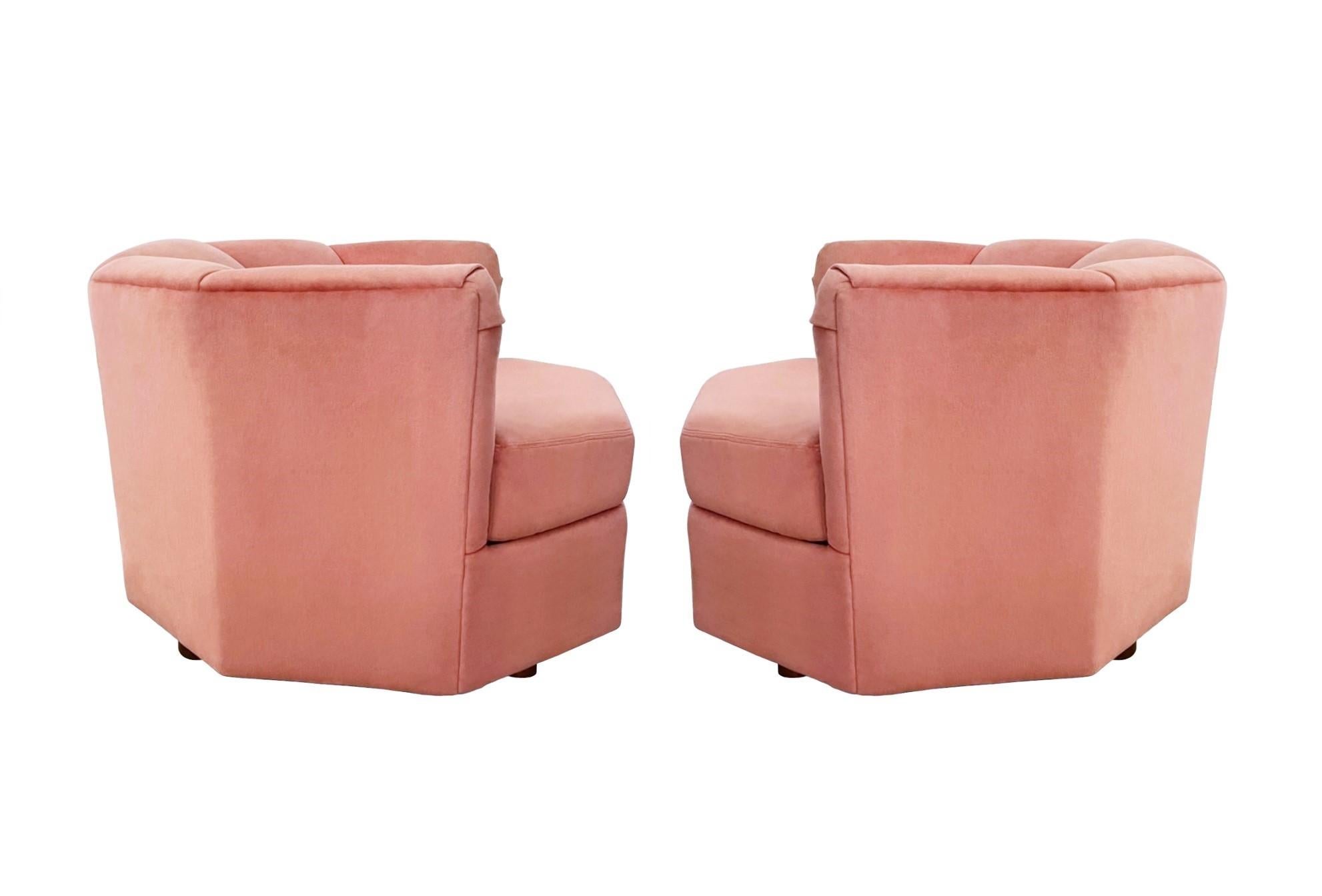 1970s Hexagonal Club Chairs in a Dusty Rose Velvet For Sale 4