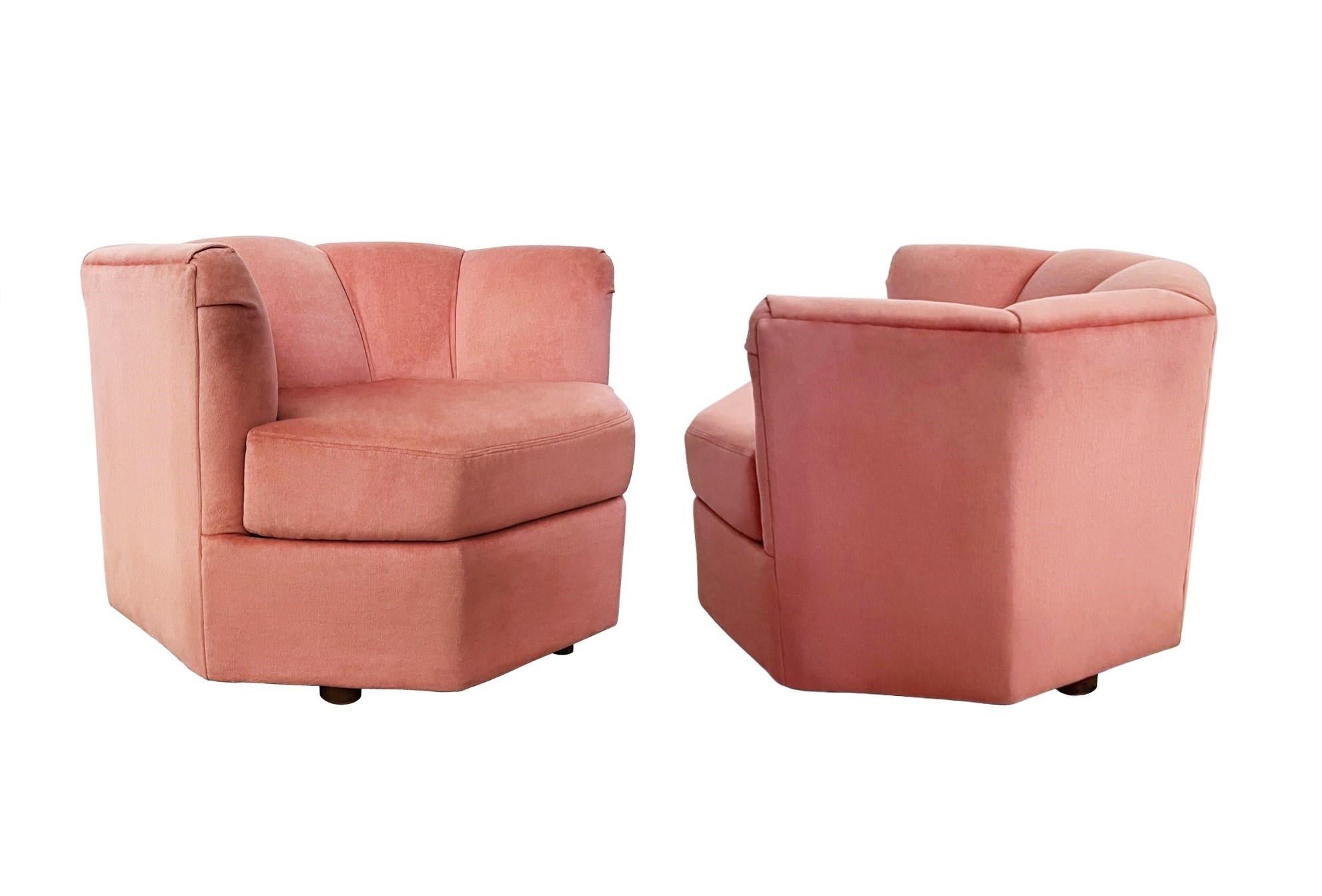 1970s Hexagonal Club Chairs in a Dusty Rose Velvet For Sale 5