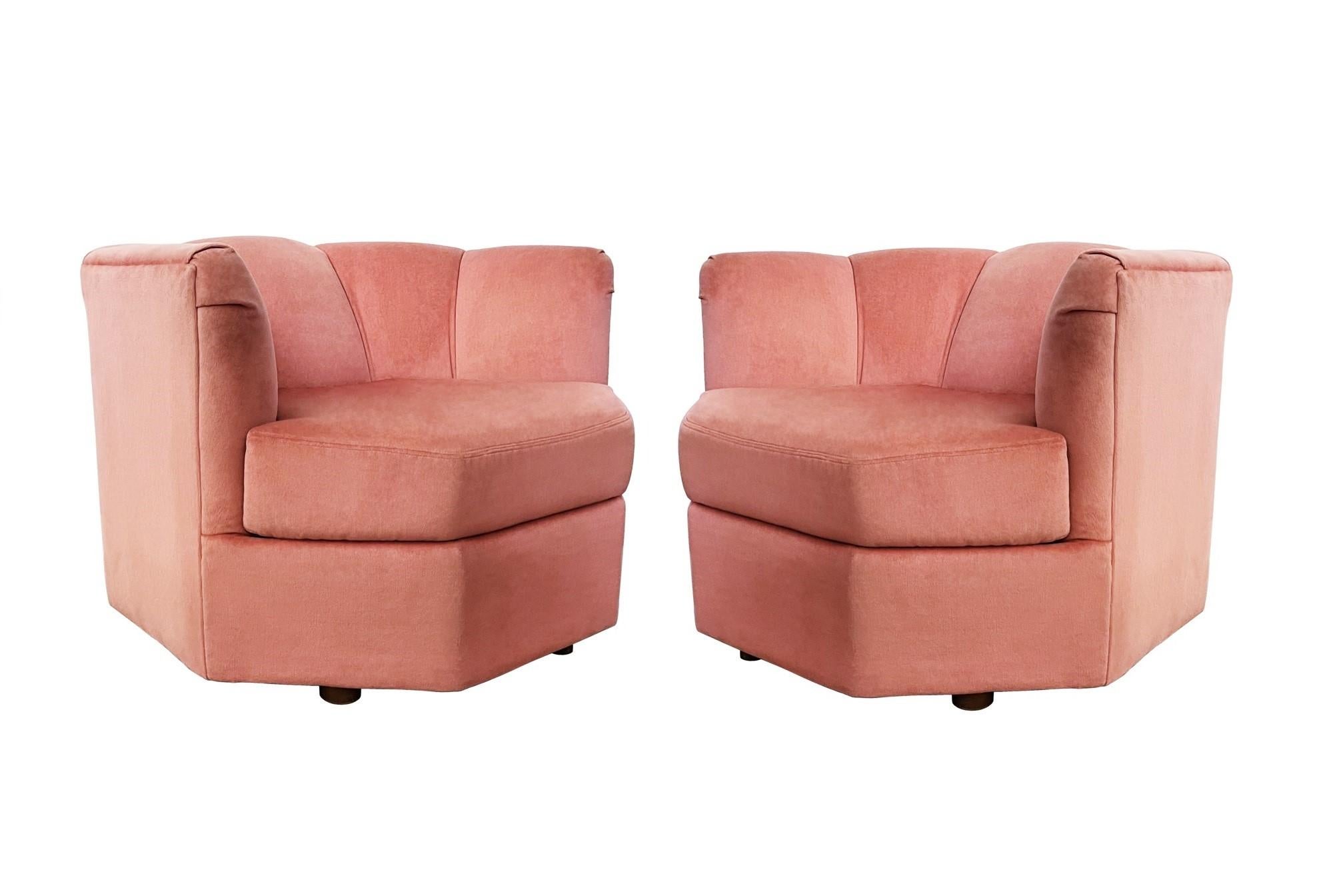 1970s Hexagonal Club Chairs in a Dusty Rose Velvet For Sale 2