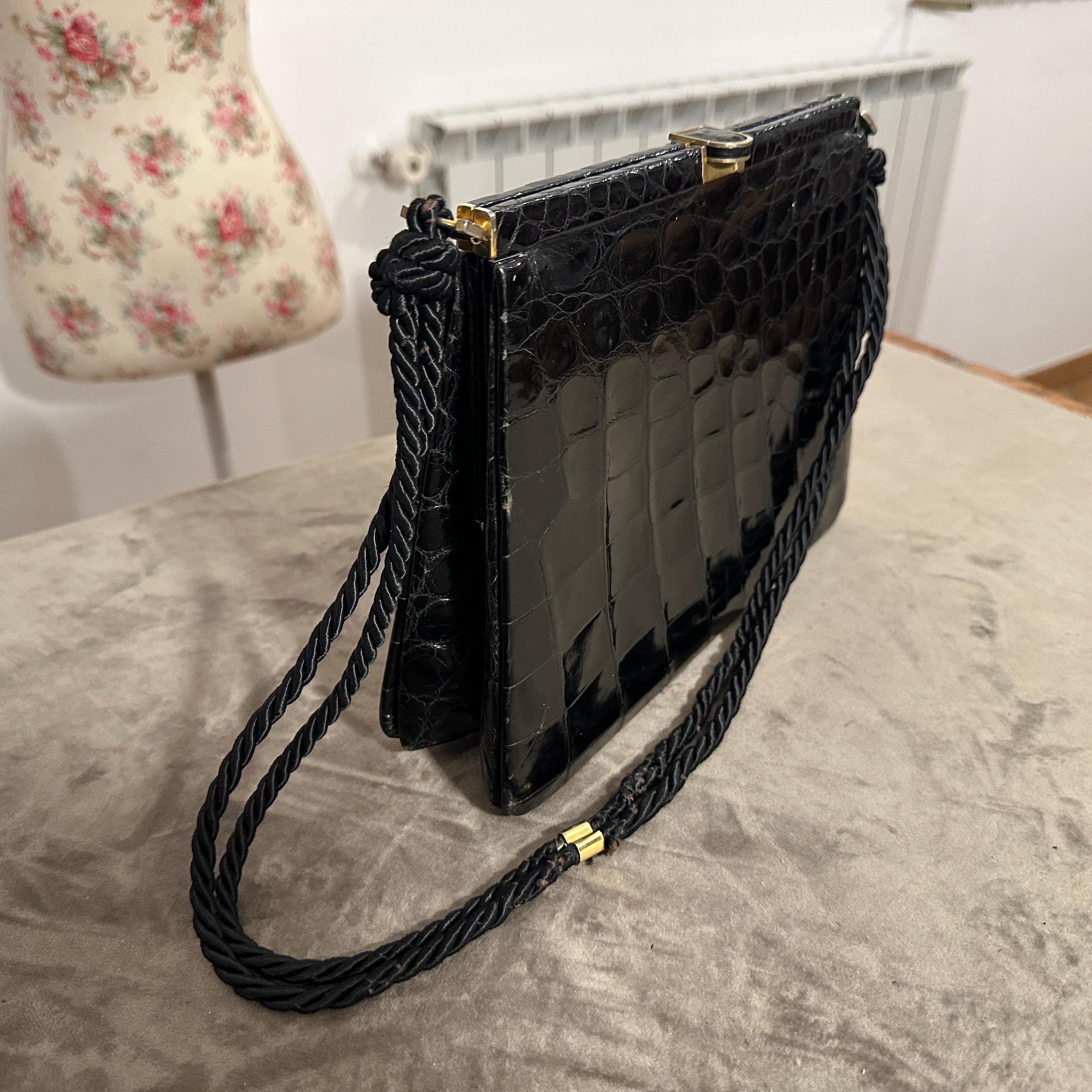 Donna Borsa a tracolla italiana anni '70 in pelle nera e corda di alta qualità in vendita