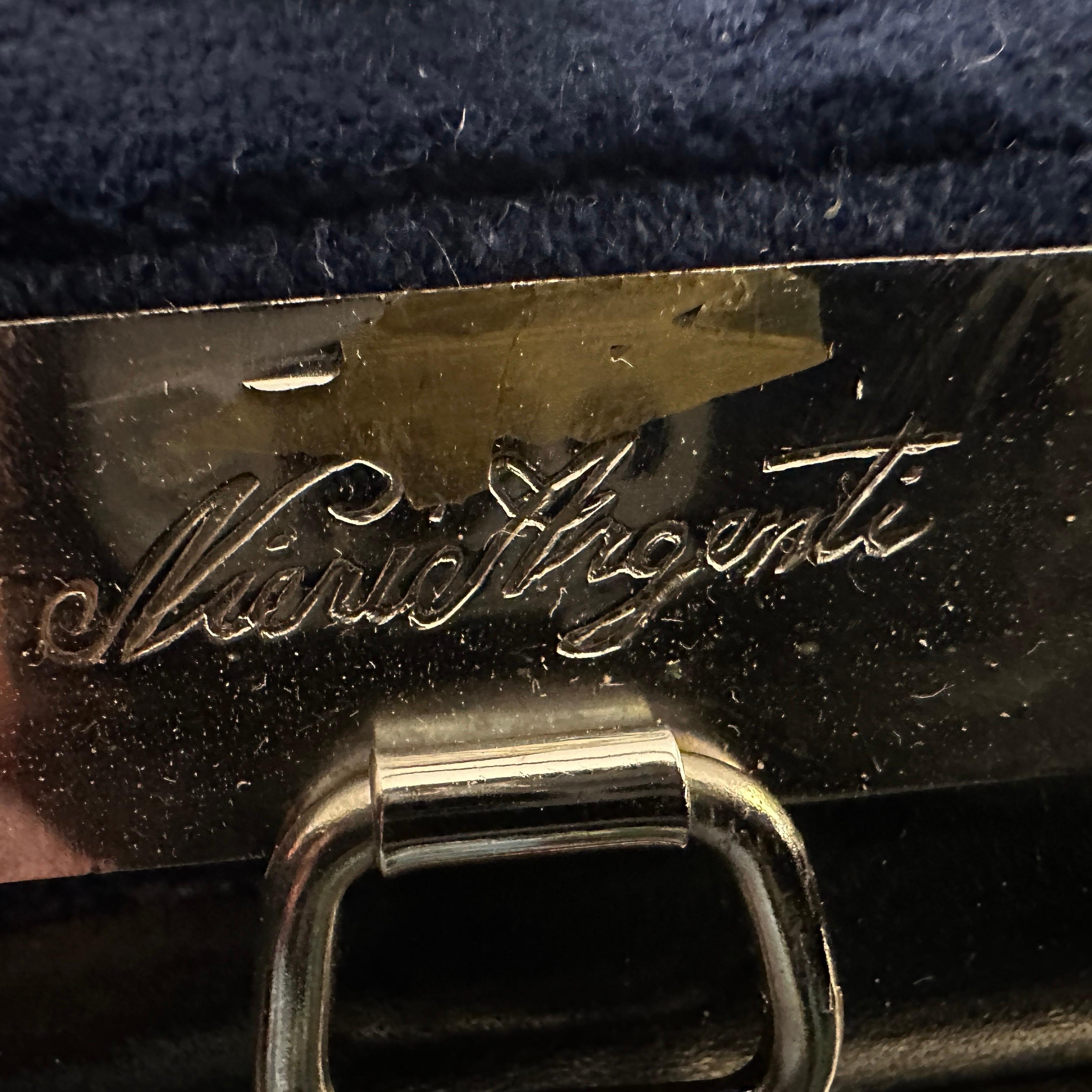 Sac à main italien de haute qualité en velours bleu des années 1970 par Nieri e Argenti Bon état - En vente à Aci Castello, IT