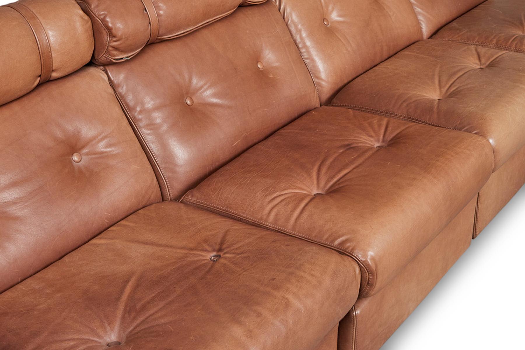 1970s Highback Leather Sectional Sofa in Cognac Buffalo Leather For Sale 3