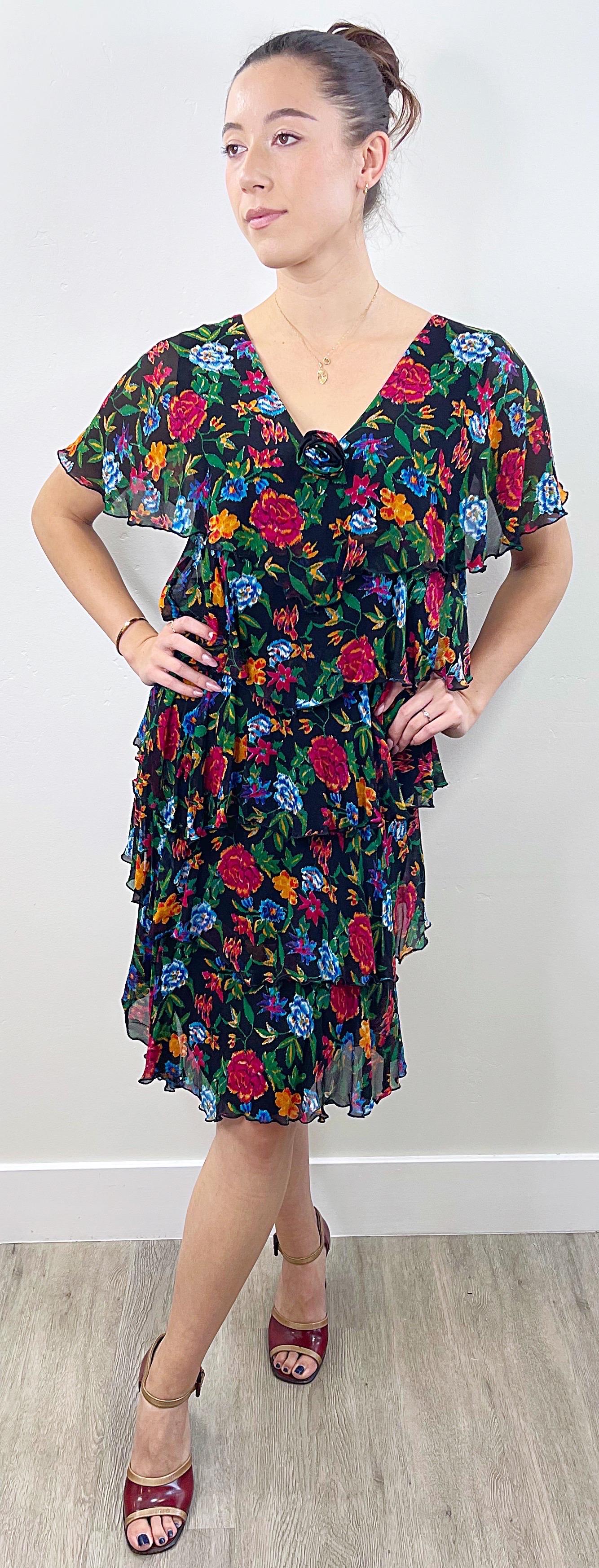 1970s Holly’s Harp Silk Chiffon Colorful Flower Print Tiered Vintage 70s Dress For Sale 9