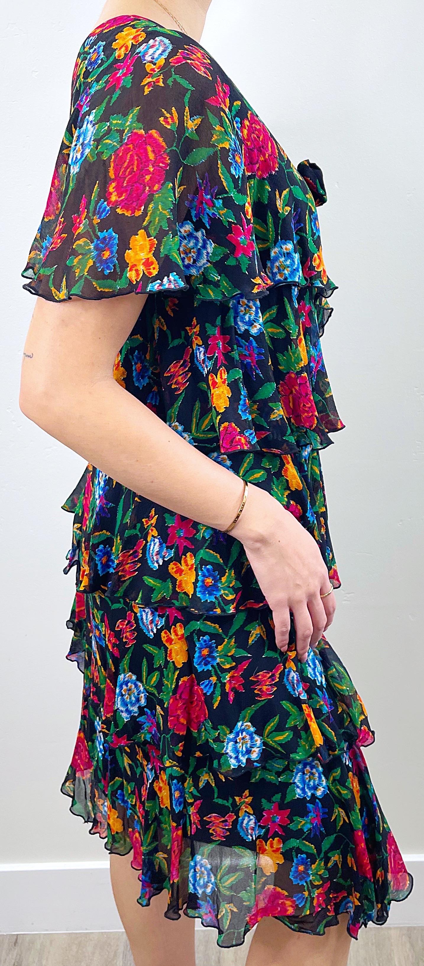 1970s Holly’s Harp Silk Chiffon Colorful Flower Print Tiered Vintage 70s Dress For Sale 3