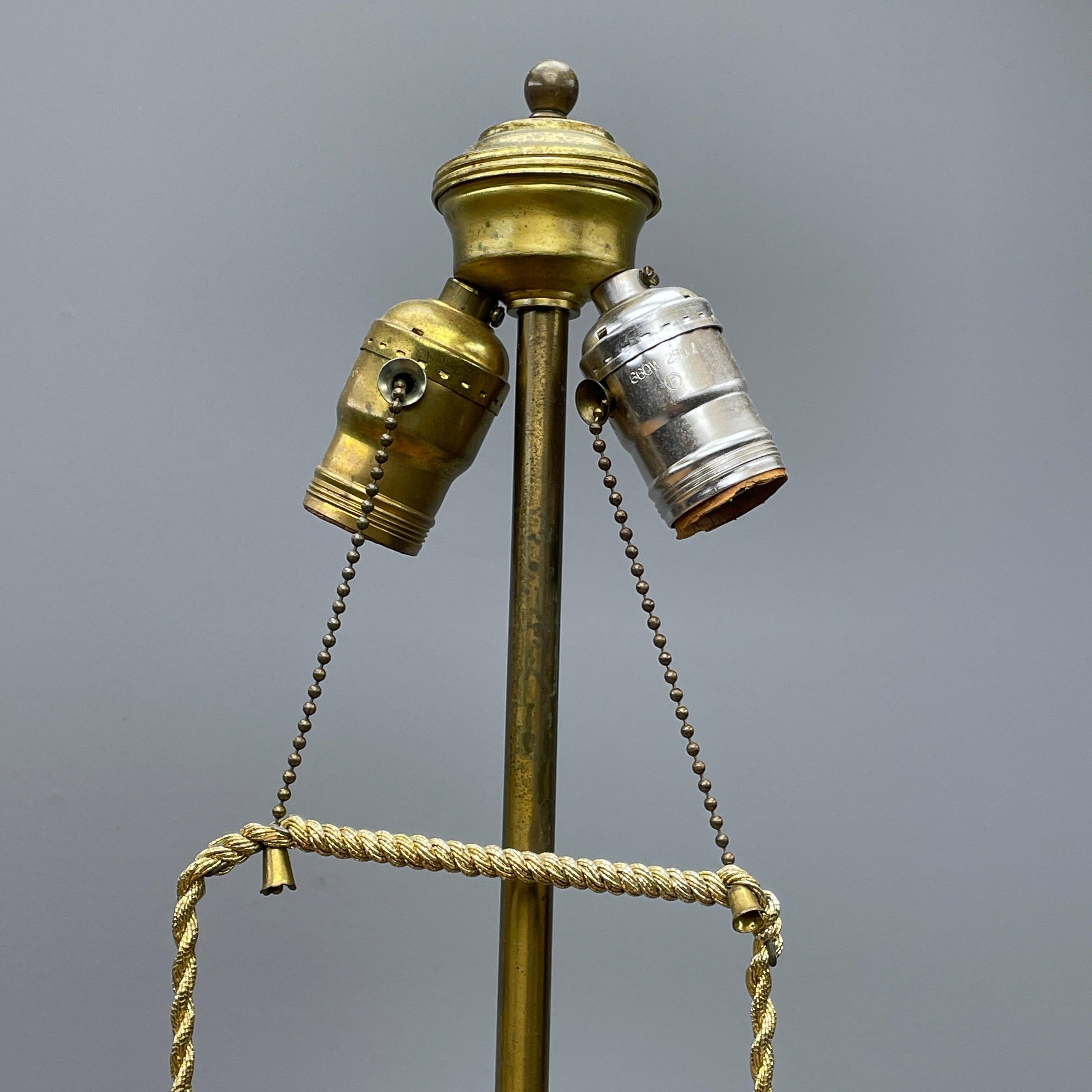 1970s Hollywood Gold Faux Gilt Tassels Monumental Table Lamps Glam Mont im Angebot 3