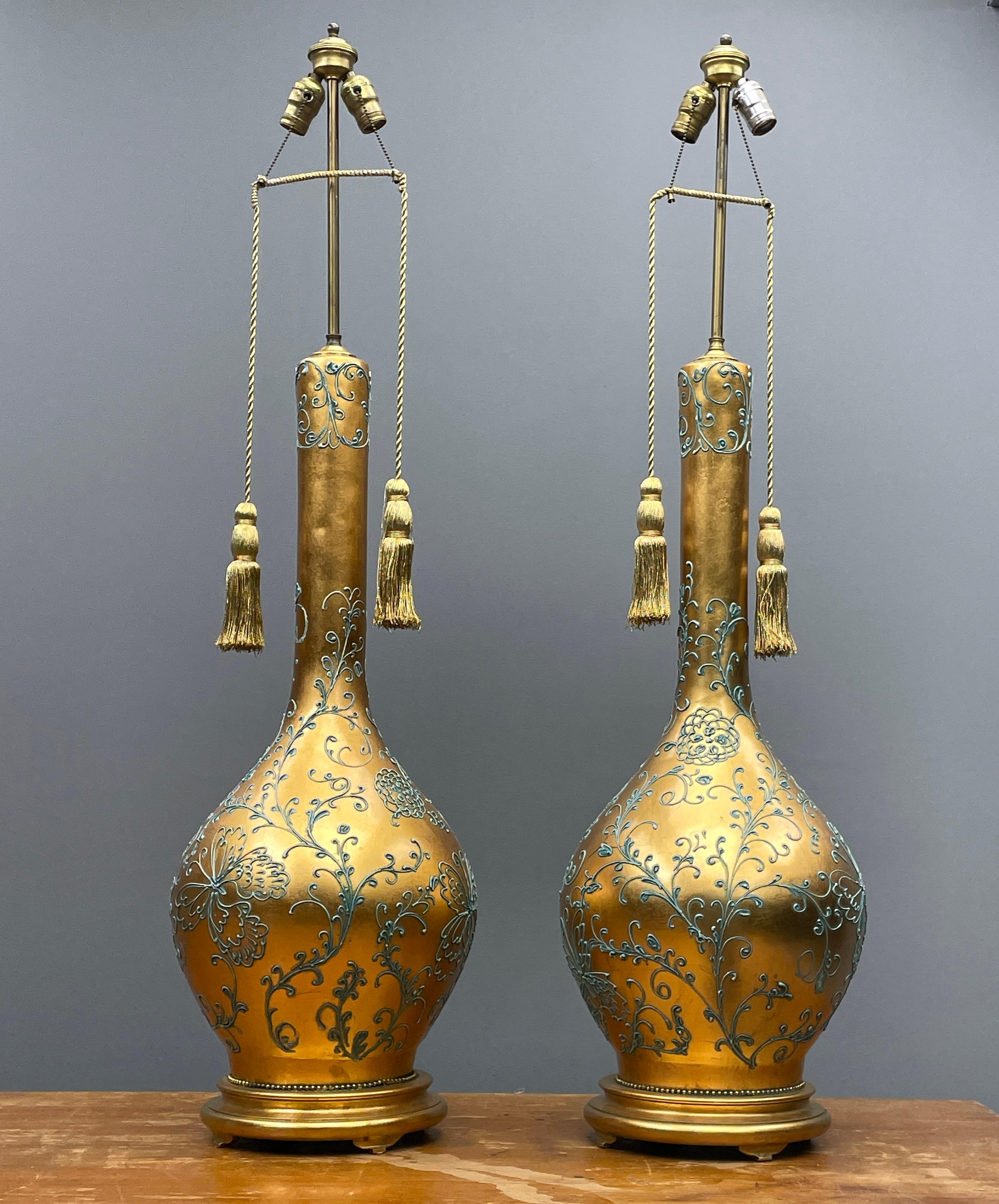 1970s Hollywood Gold Faux Gilt Tassels Monumental Table Lamps Glam Mont (amerikanisch) im Angebot