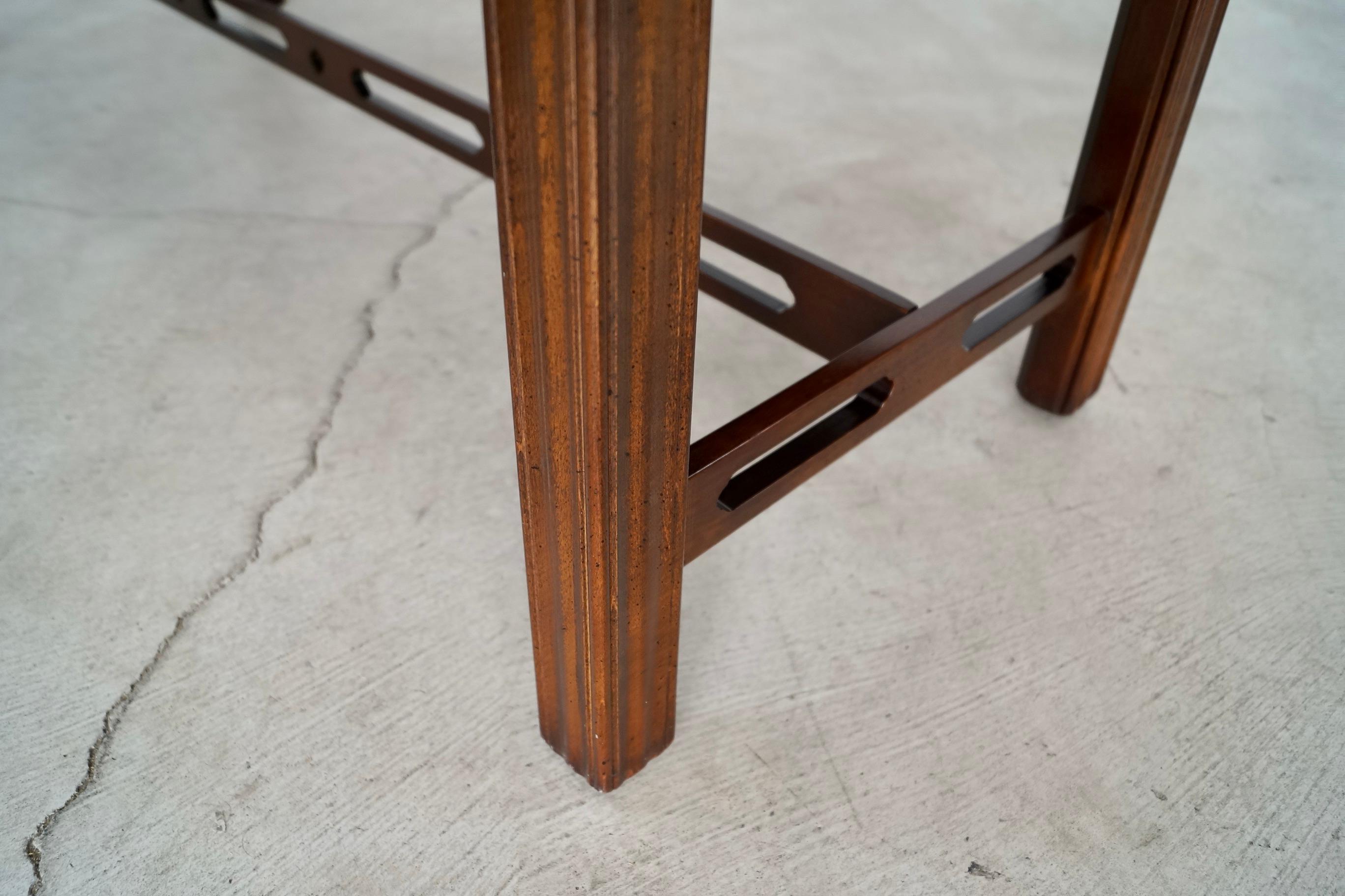 Banc Hollywood Regency des années 1970 en vente 12