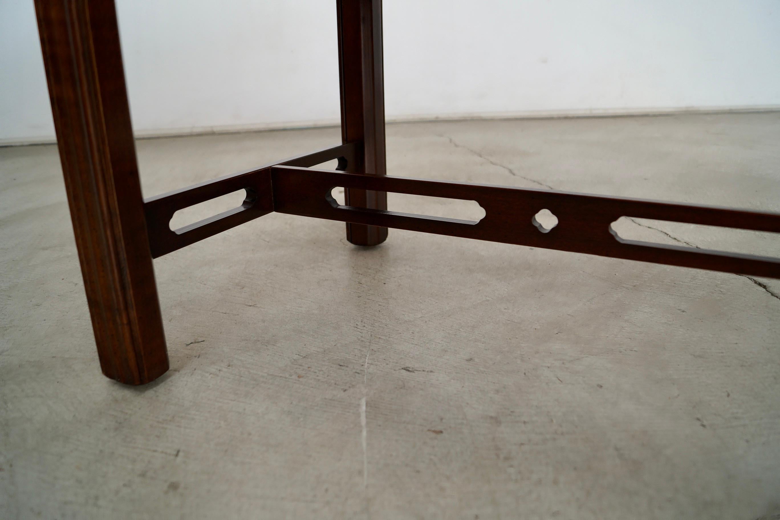 Banc Hollywood Regency des années 1970 en vente 13