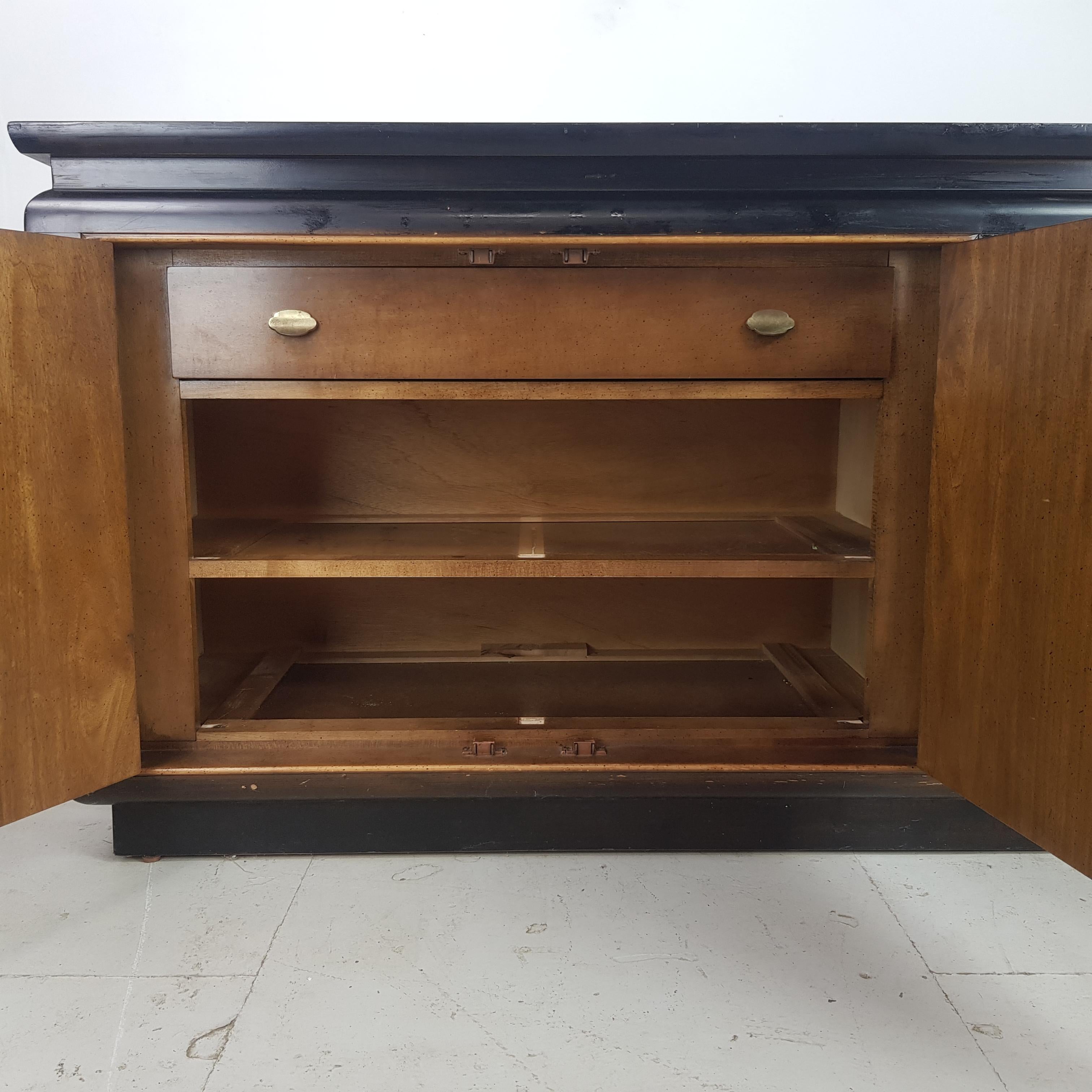 1970s Hollywood Regency Century Furniture Black Lacquer and Burl Wood Sideboard For Sale 5