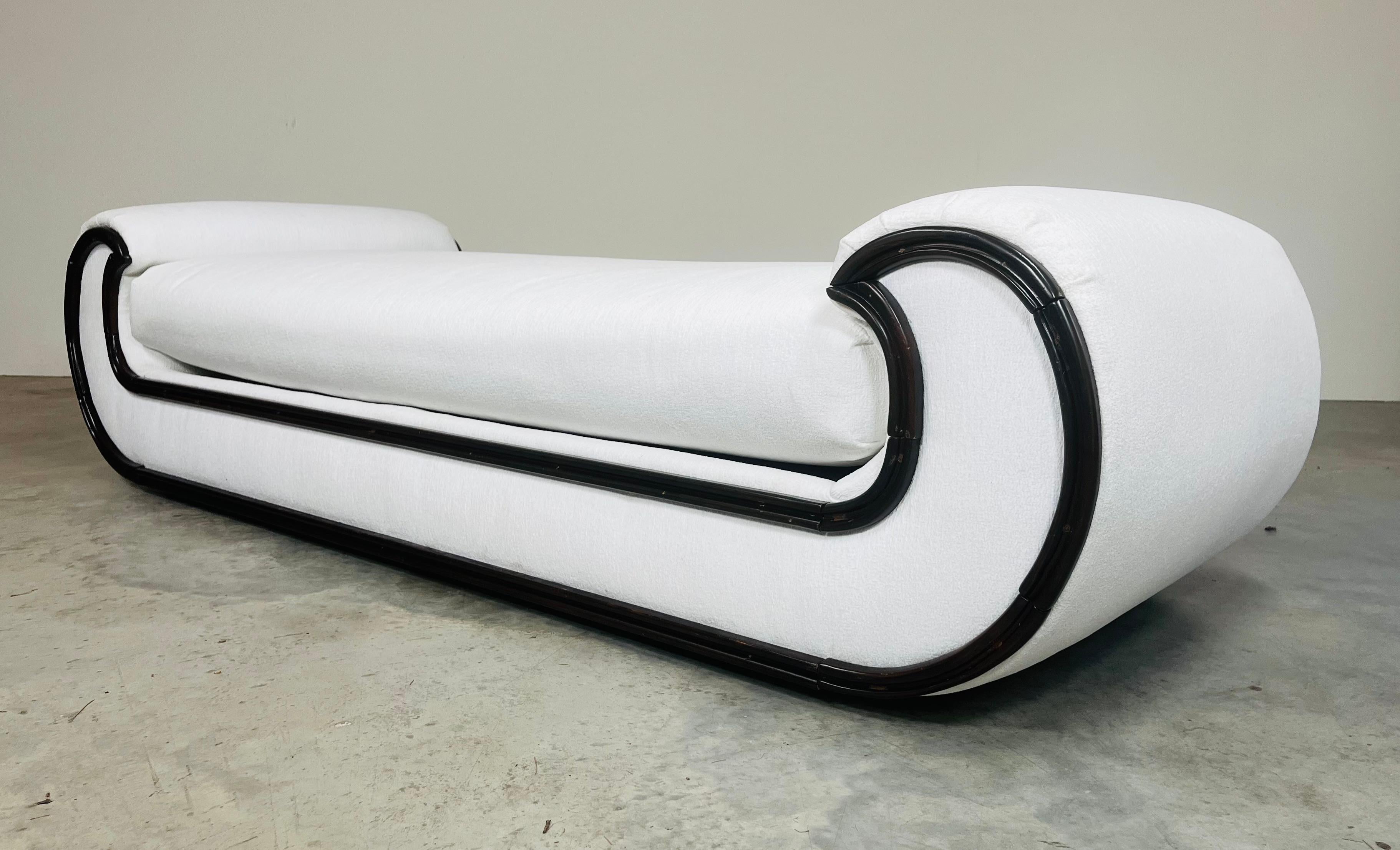1970's Hollywood Regency Chaise Lounge or Daybed by Vivai del Sud, Italy For Sale 1
