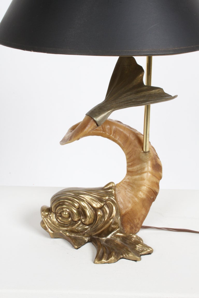 1970s Hollywood Regency Chapman Brass & Faux Ram Horn Dolphin Fish Table Lamp For Sale 7