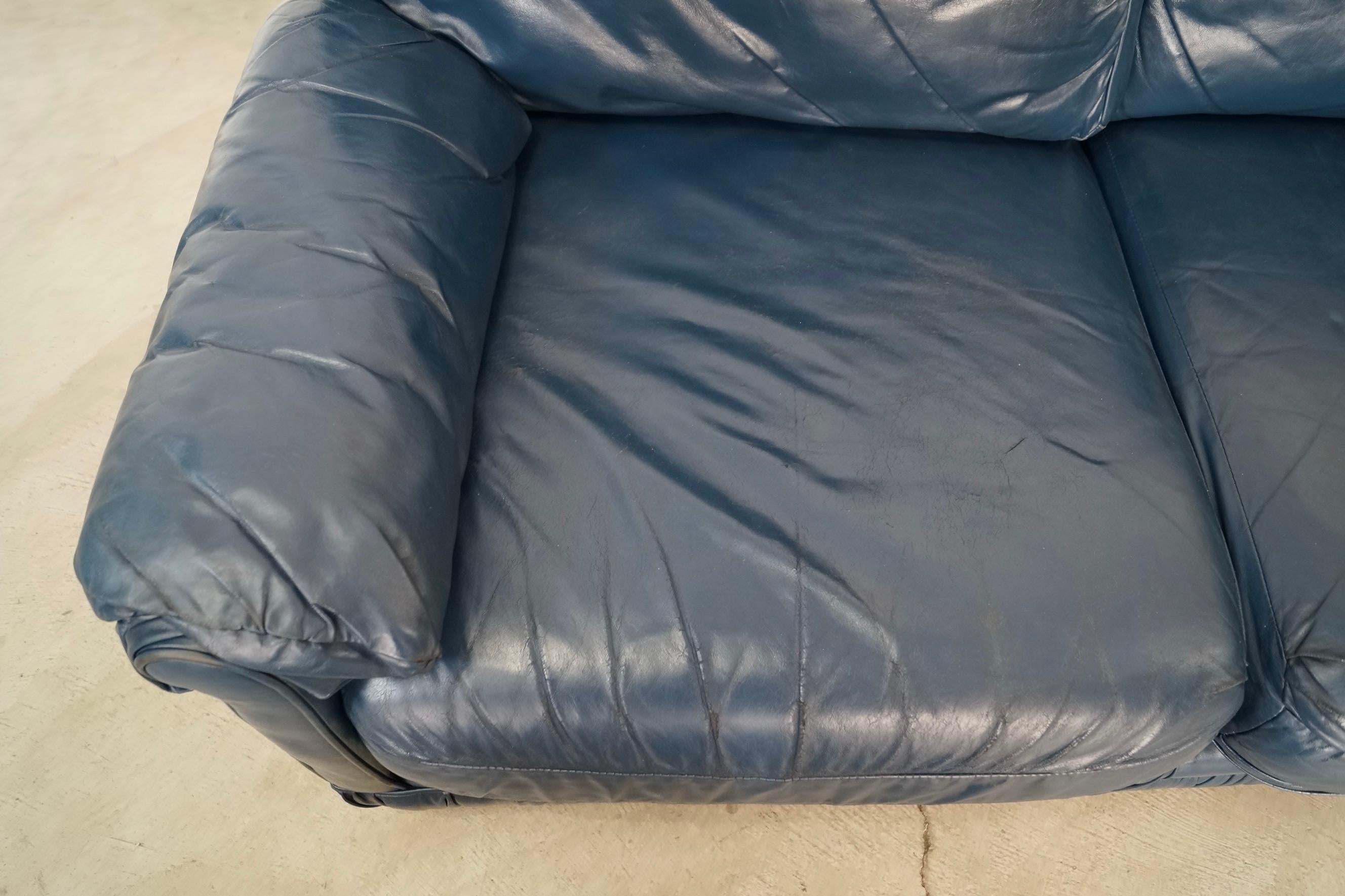 1970's Hollywood Regency Genuine Leather Navy Blue Loveseat Sofa 11