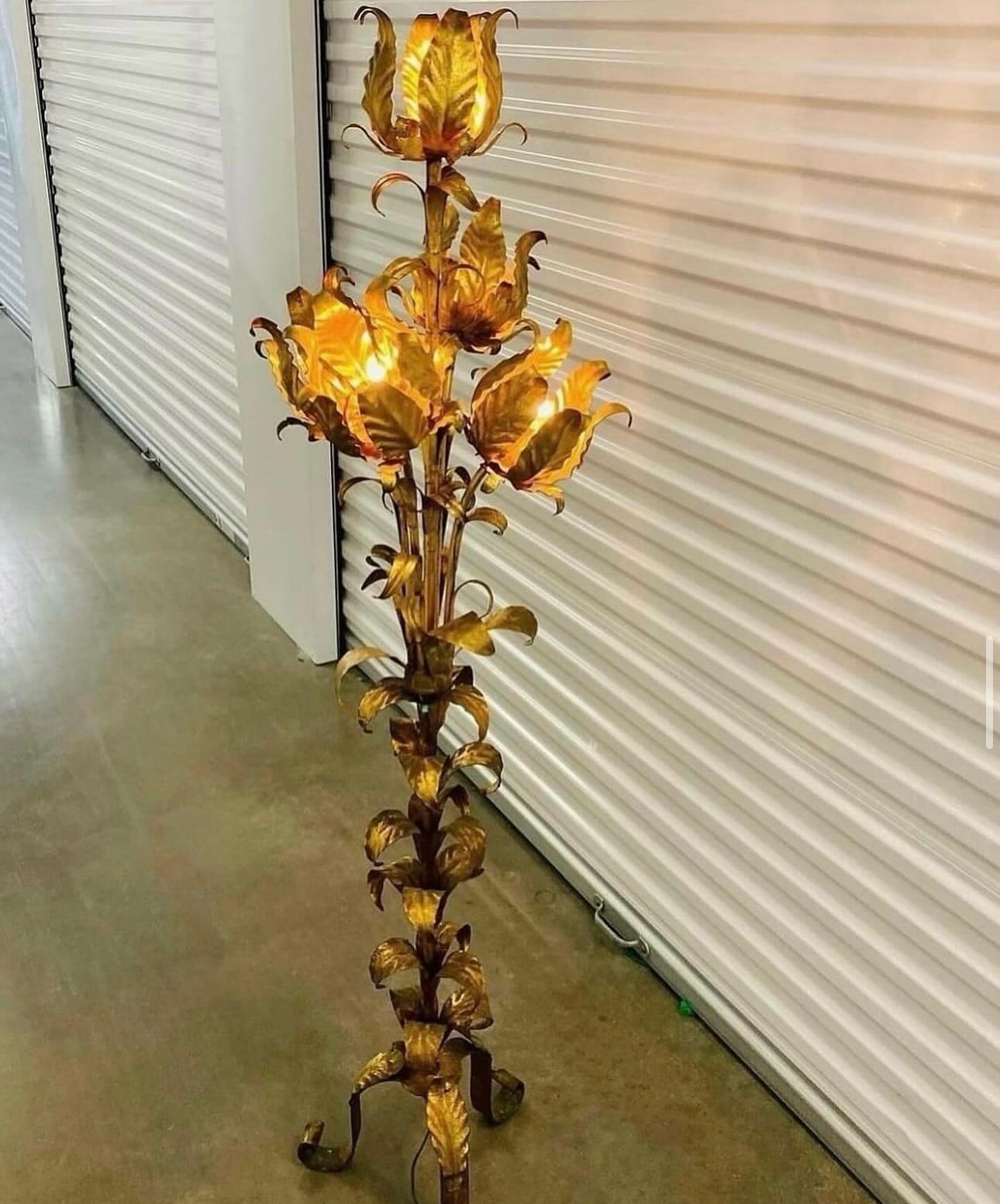 Beautiful 1970's Hollywood Regency Hans Kogl Metal Gold Gilt Lotus Flower Floor Lamp!
Lamp in overall great condition as seen. 
Message with questions. 