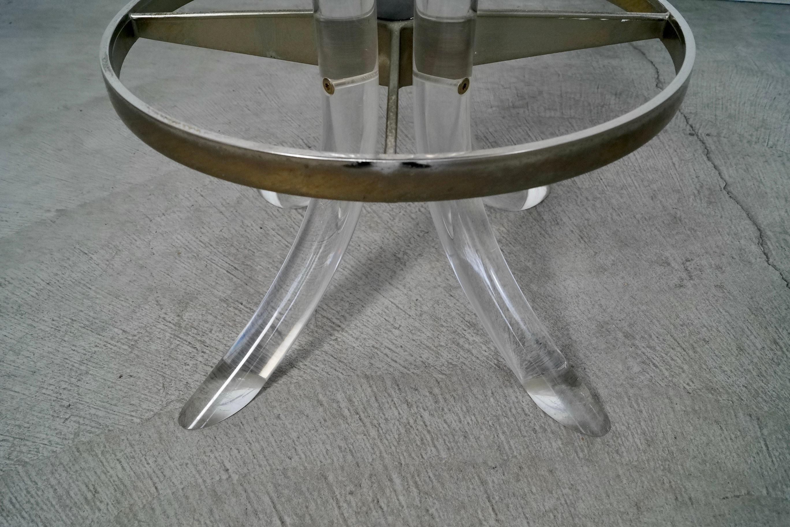 1970's Hollywood Regency Hill Furniture Lucite & Brass Bar Stool For Sale 12