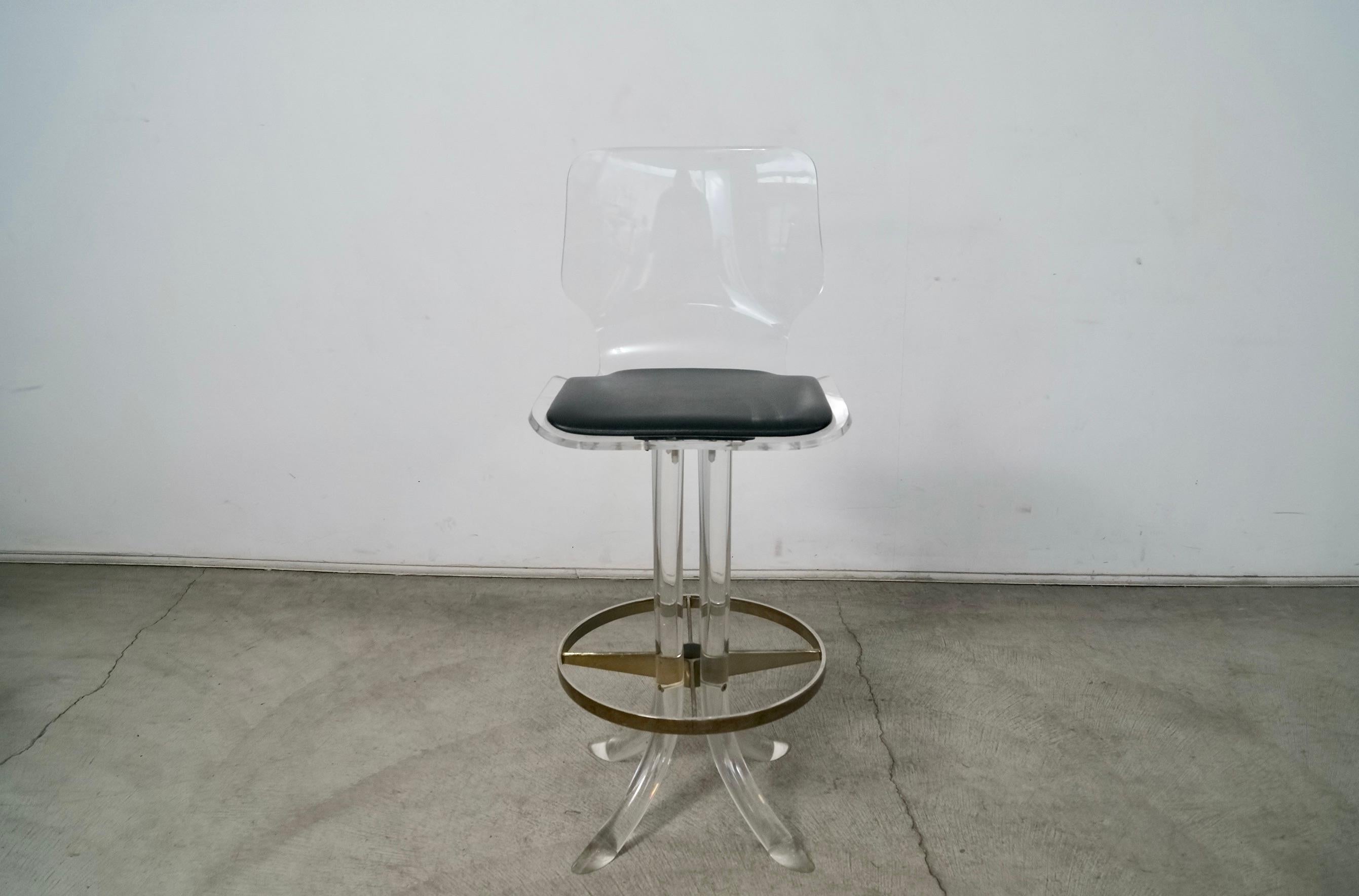 American 1970's Hollywood Regency Hill Furniture Lucite & Brass Bar Stool For Sale