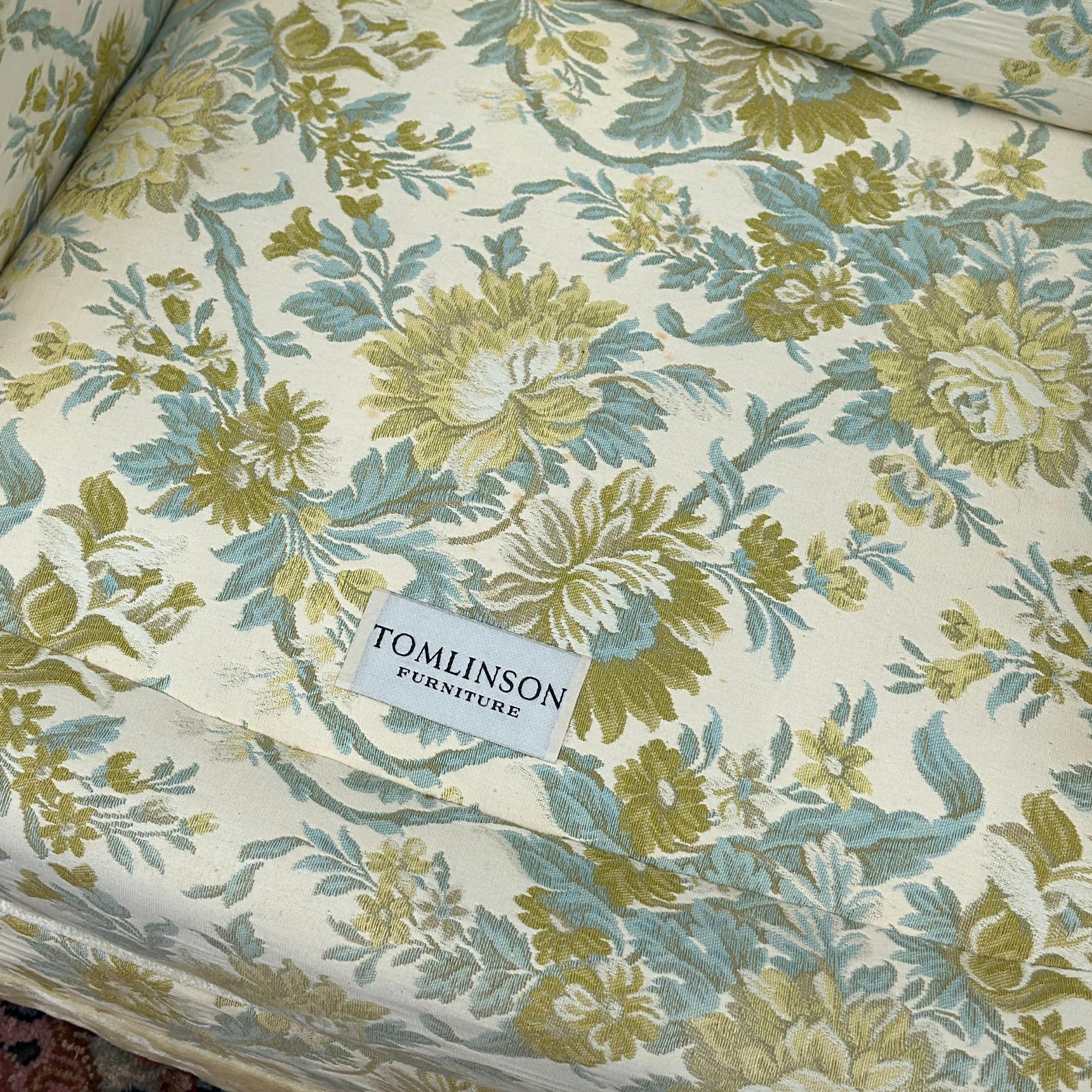 Sillón Hollywood Regency de los años 70 por Tomlinson Furniture Hecho a mano en venta